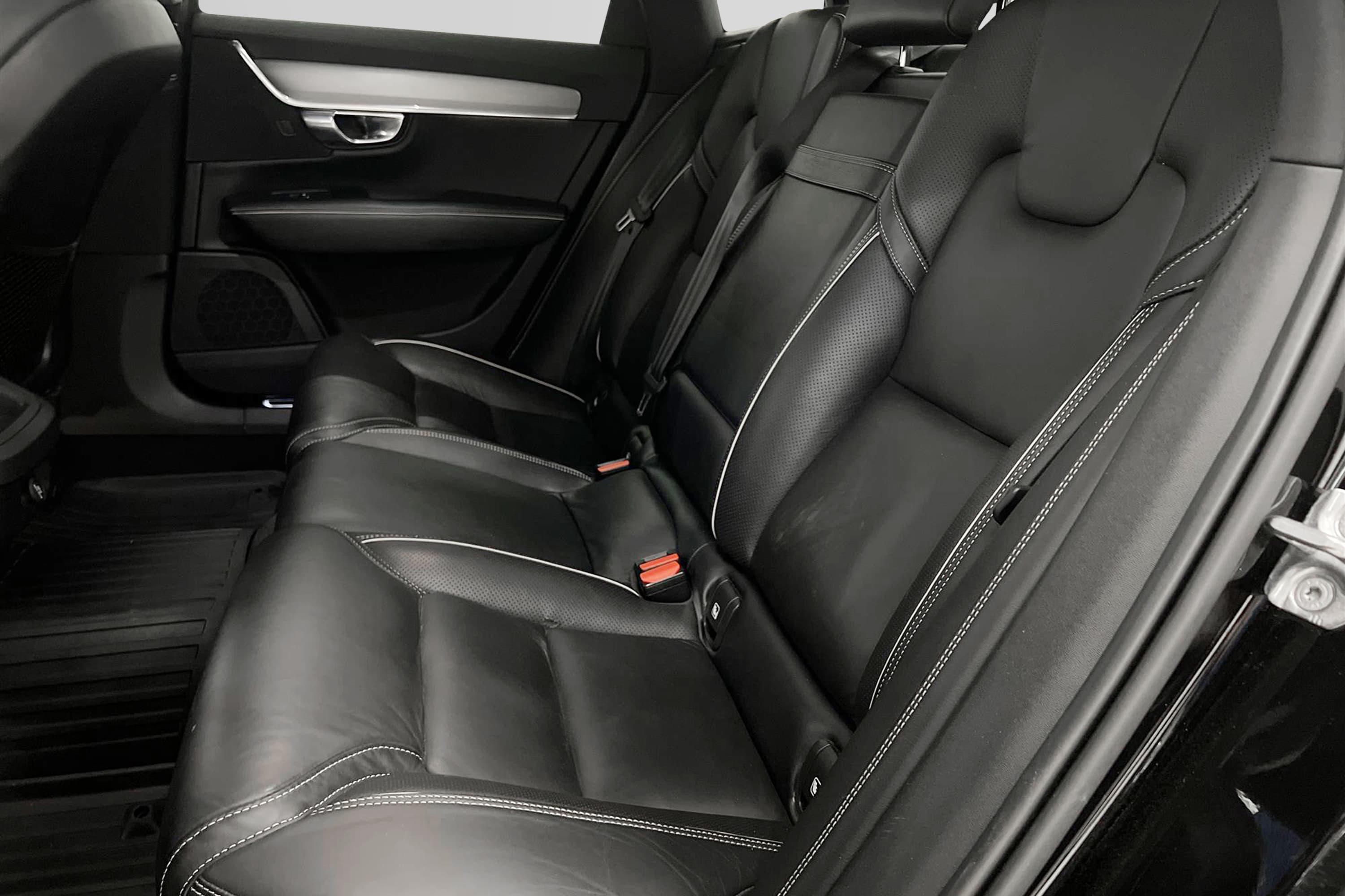 Volvo S90  D5 AWD  235hk R-Design VOC HUD Drag D-Värm Blis