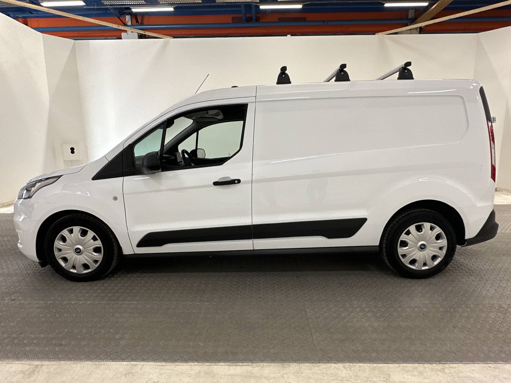 Ford Transit Connect 1.5 Aut LWB V-inredd Drag Värmare Moms 