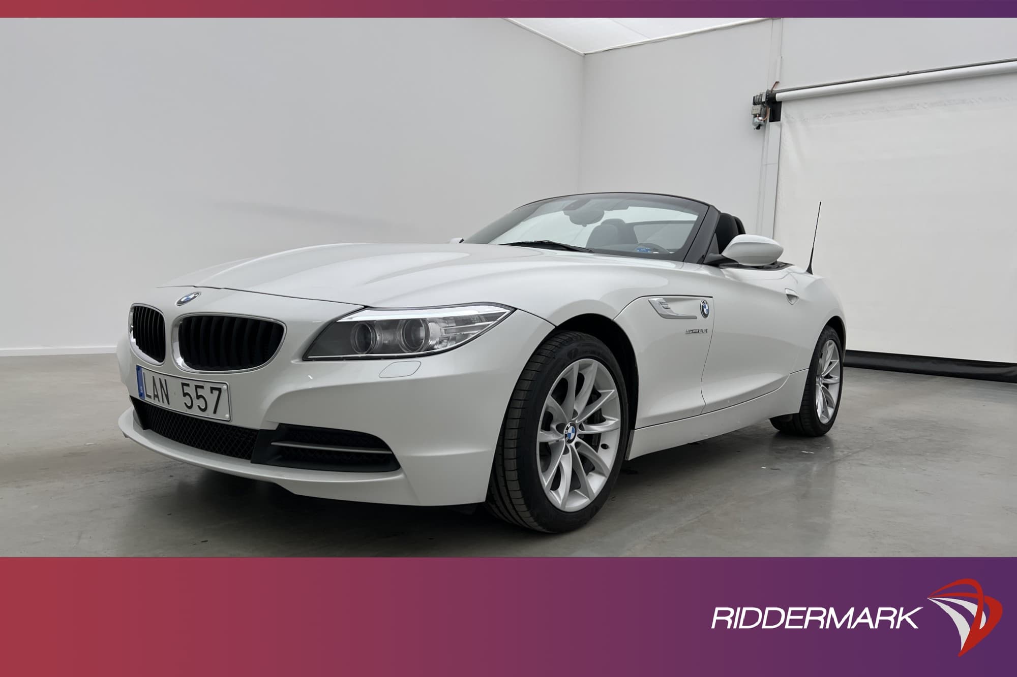 BMW Z4 sDrive20i Roadster 184hk Hardtop HiFi Skinnklädsel