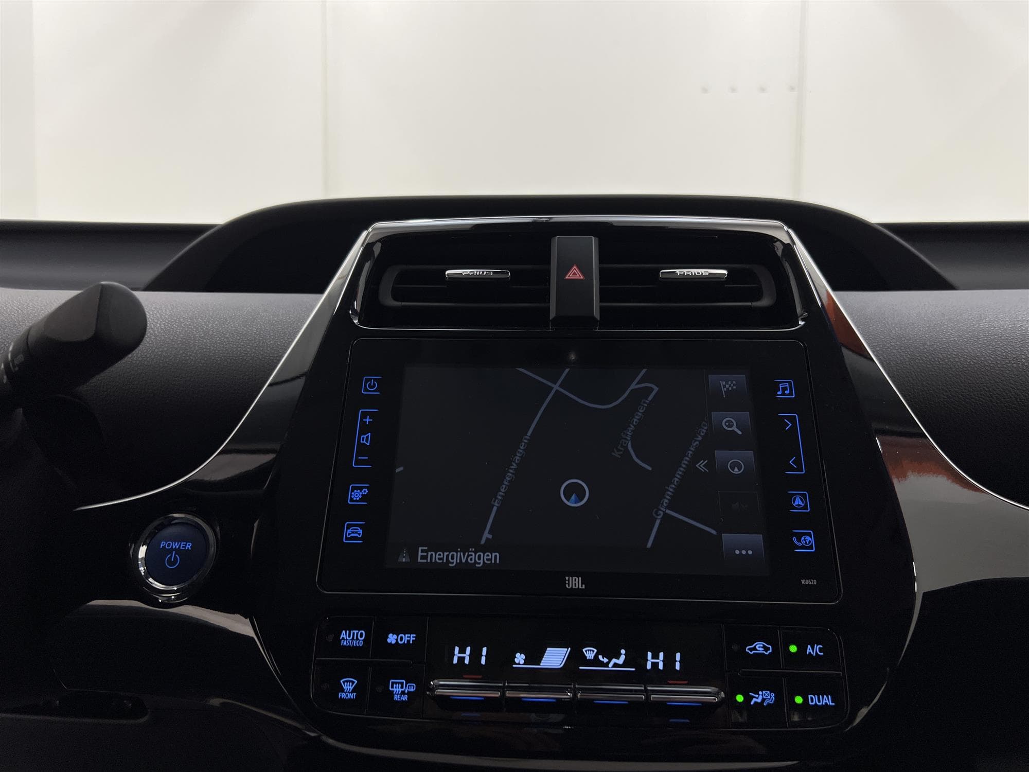 Toyota Prius 1.8 Plug-In 123hk Backkamera Navi Head up MVärm