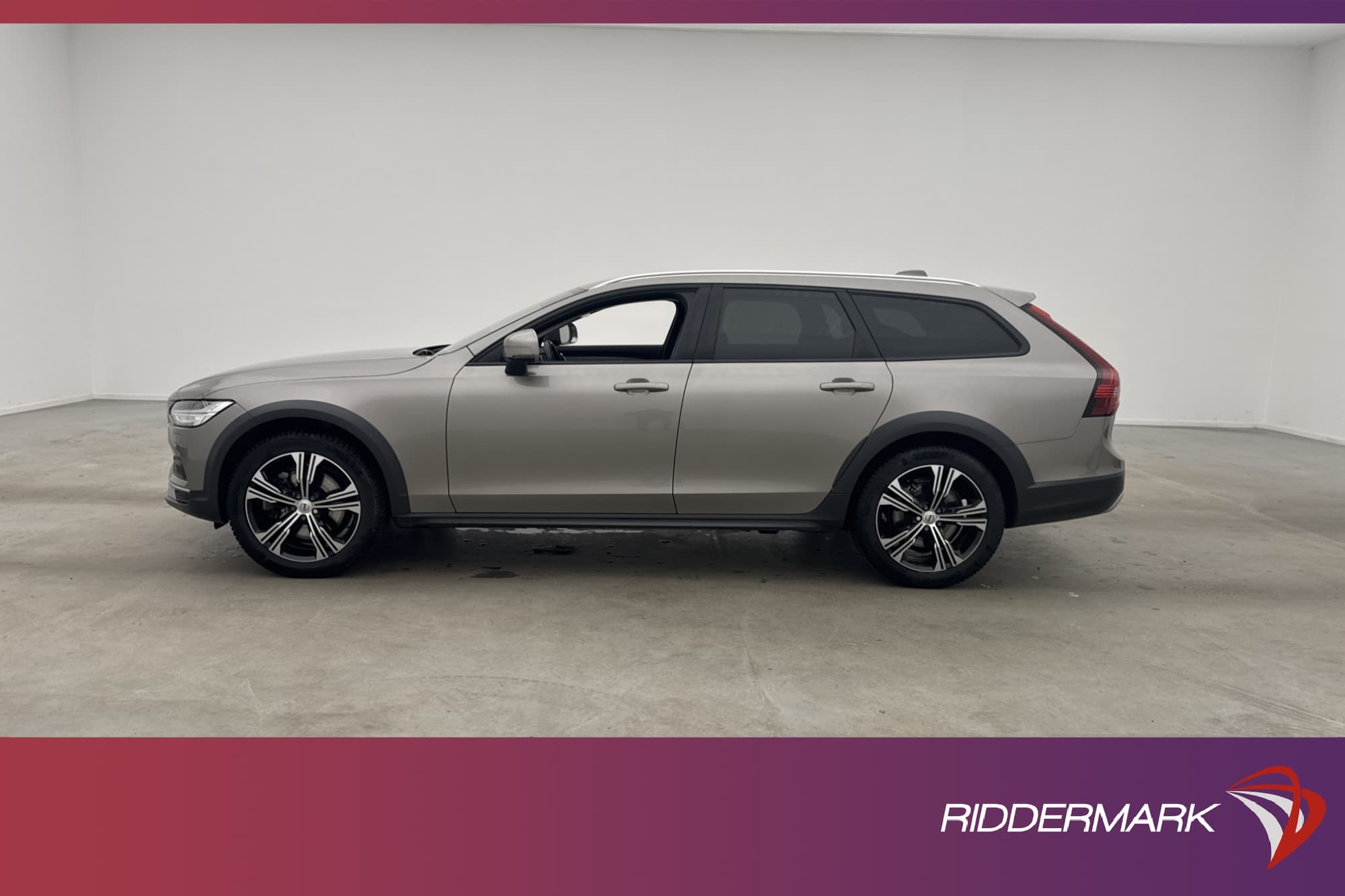Volvo V90 Cross Country B4 197hk AWD