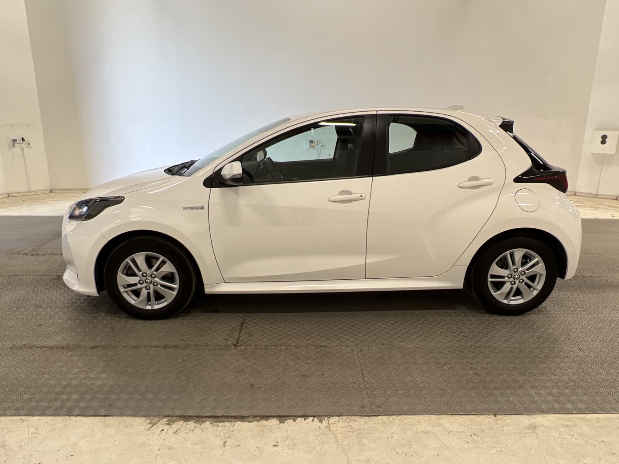 Toyota Yaris Hybrid CVT 116hk B-kamera
