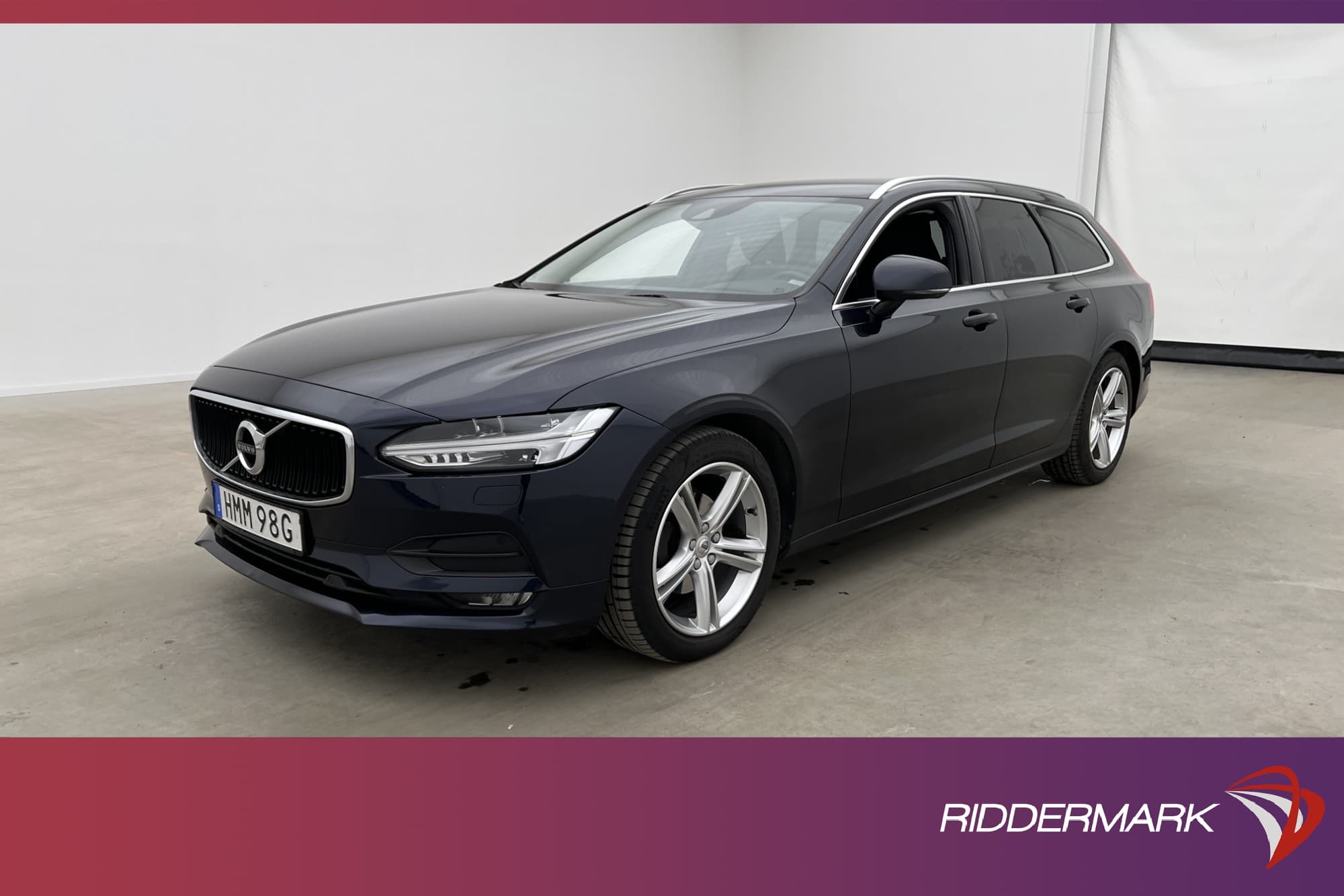 Volvo V90 D4
