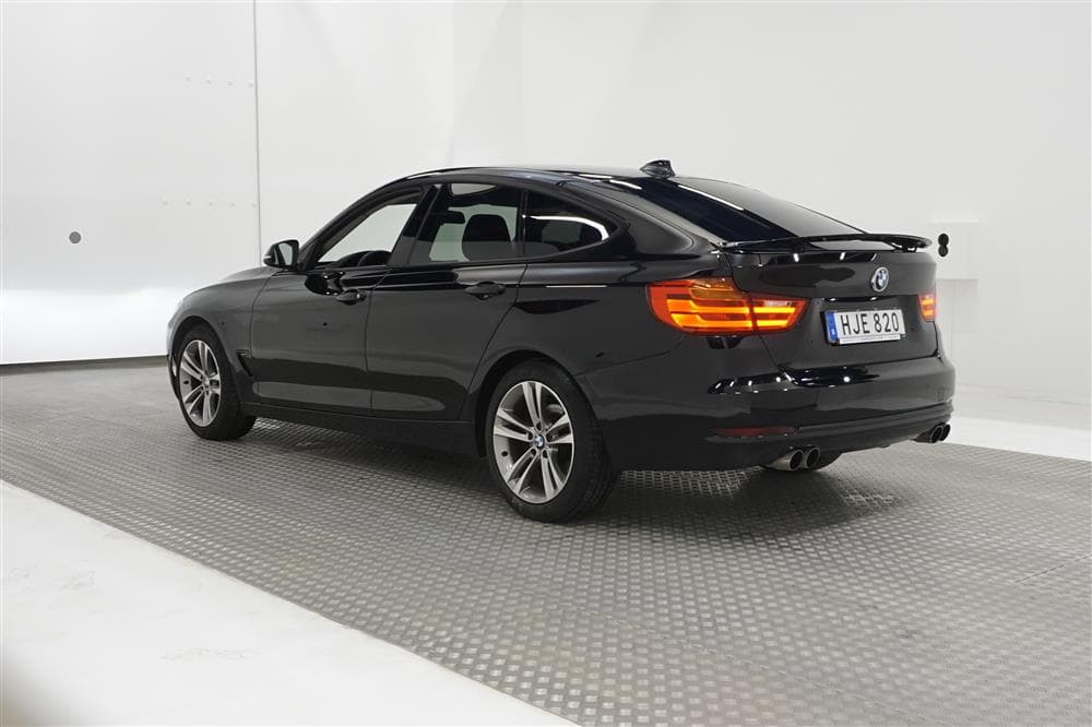 BMW 320d GT xDrive 184hk Sport line Värmare Sportavgas Dragexteriör
