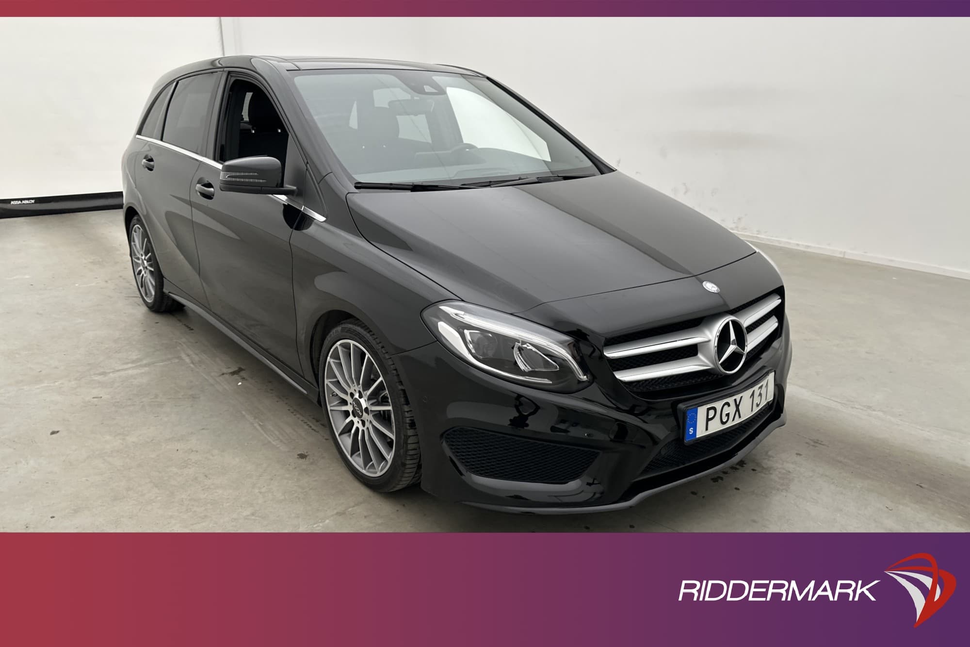 Mercedes-Benz B 180 122hk AMG Sport Panorama Kamera 