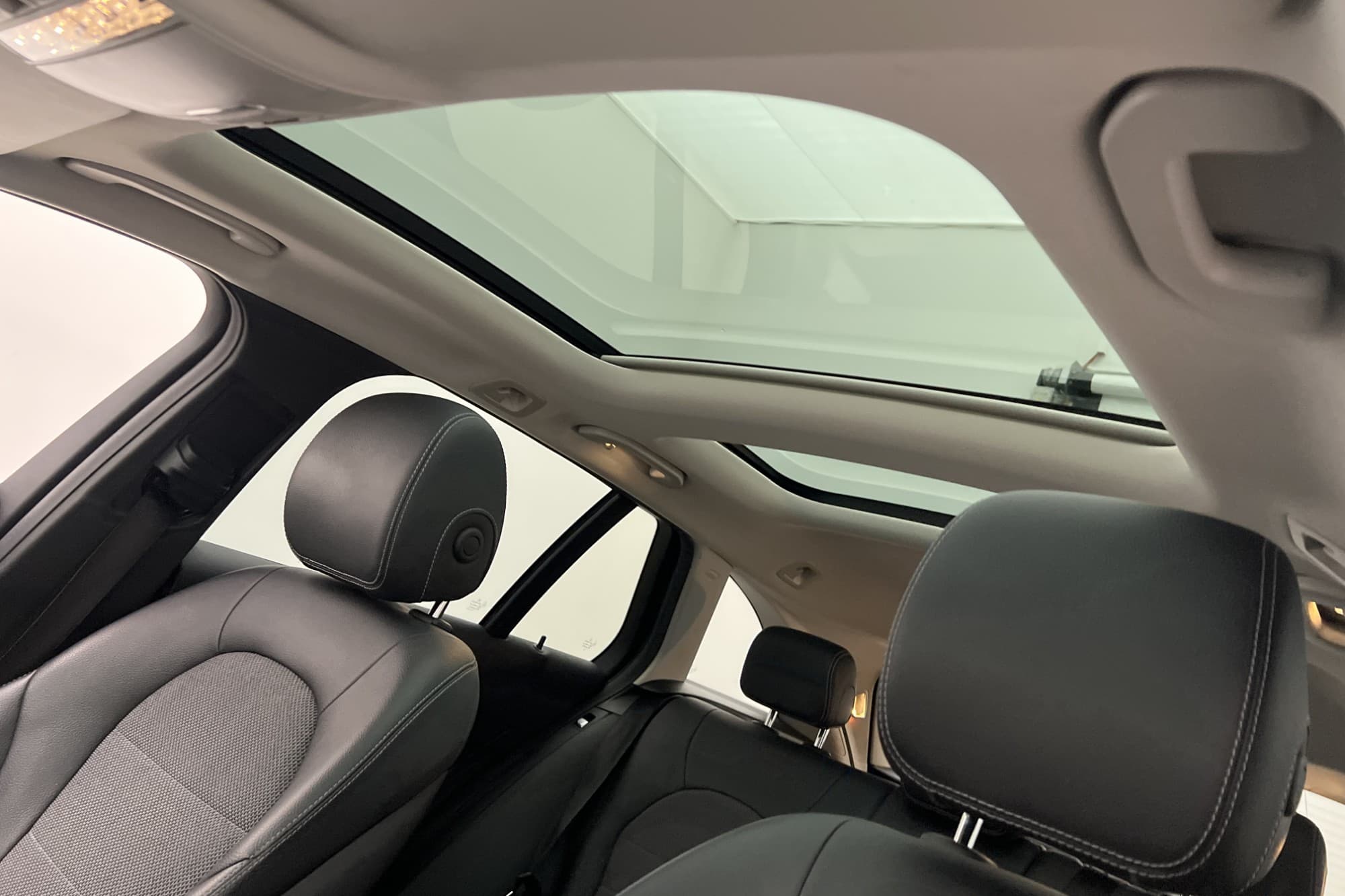 Mercedes-Benz C 220 T d 4M Avantgarde Värmare Pano Drag