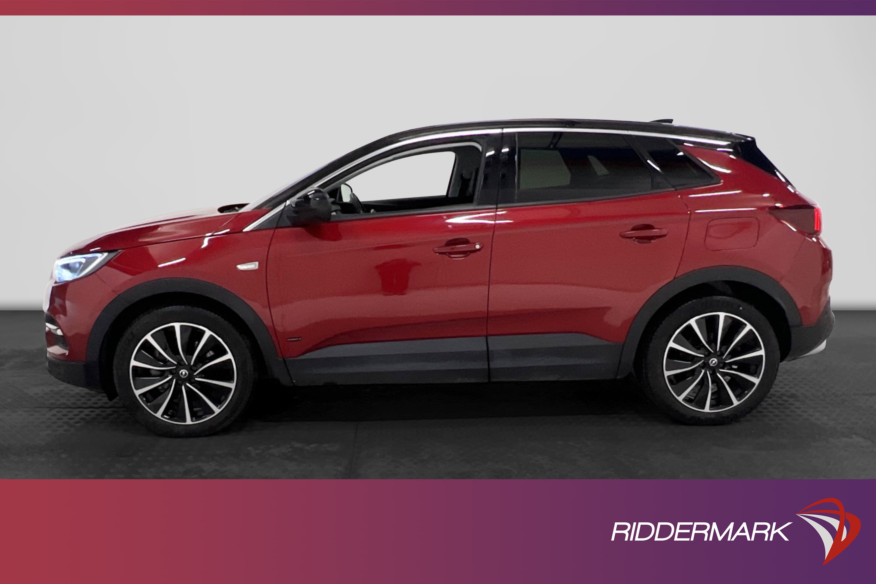 Opel Grandland X Hybrid4 300hk