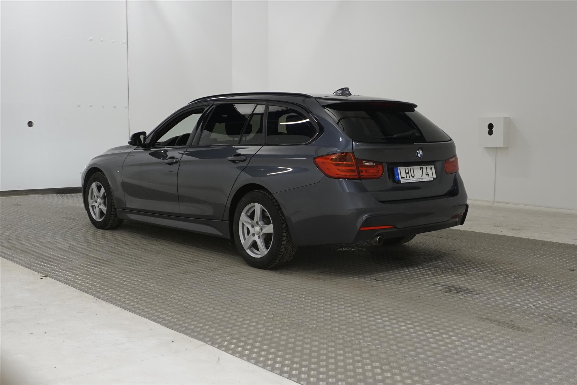 BMW 320d xDrive Touring 184hk M Sport Navi PDC 0,51L/mil