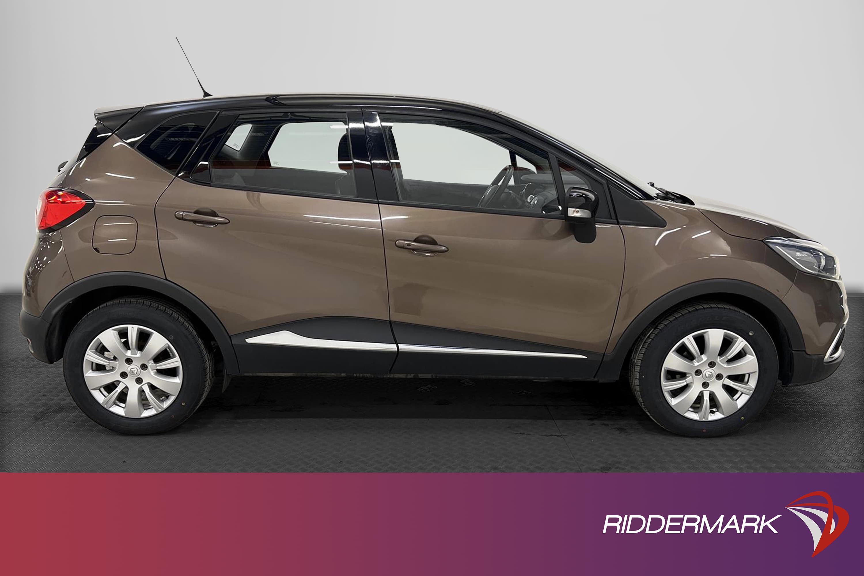 Renault Captur 0.9 TCe 90hk Dynamique GPS Sensorer 0,49l/mil