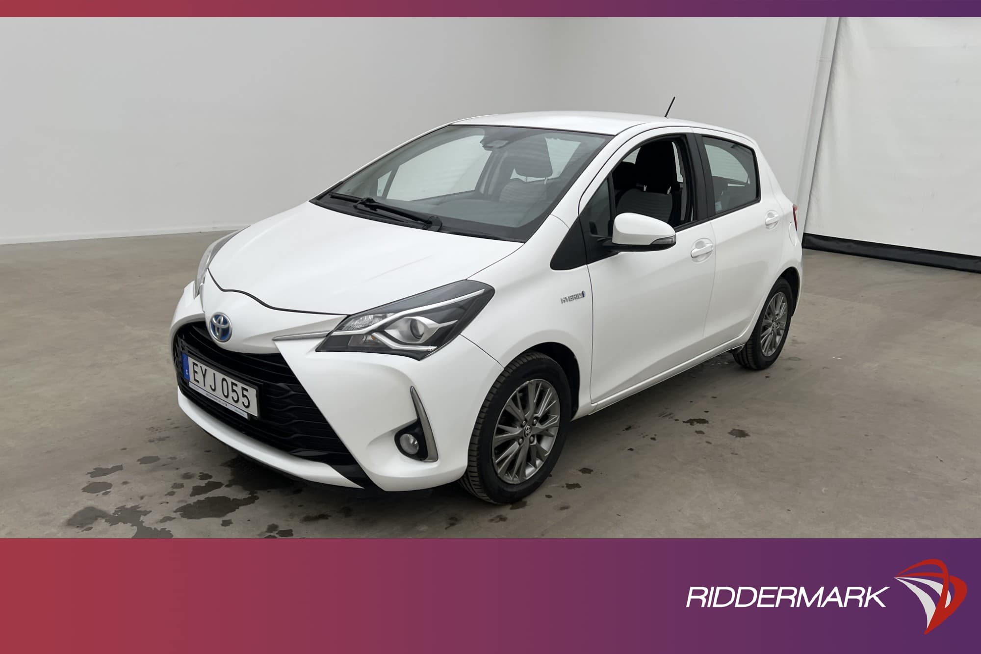Toyota Yaris Hybrid 101hk