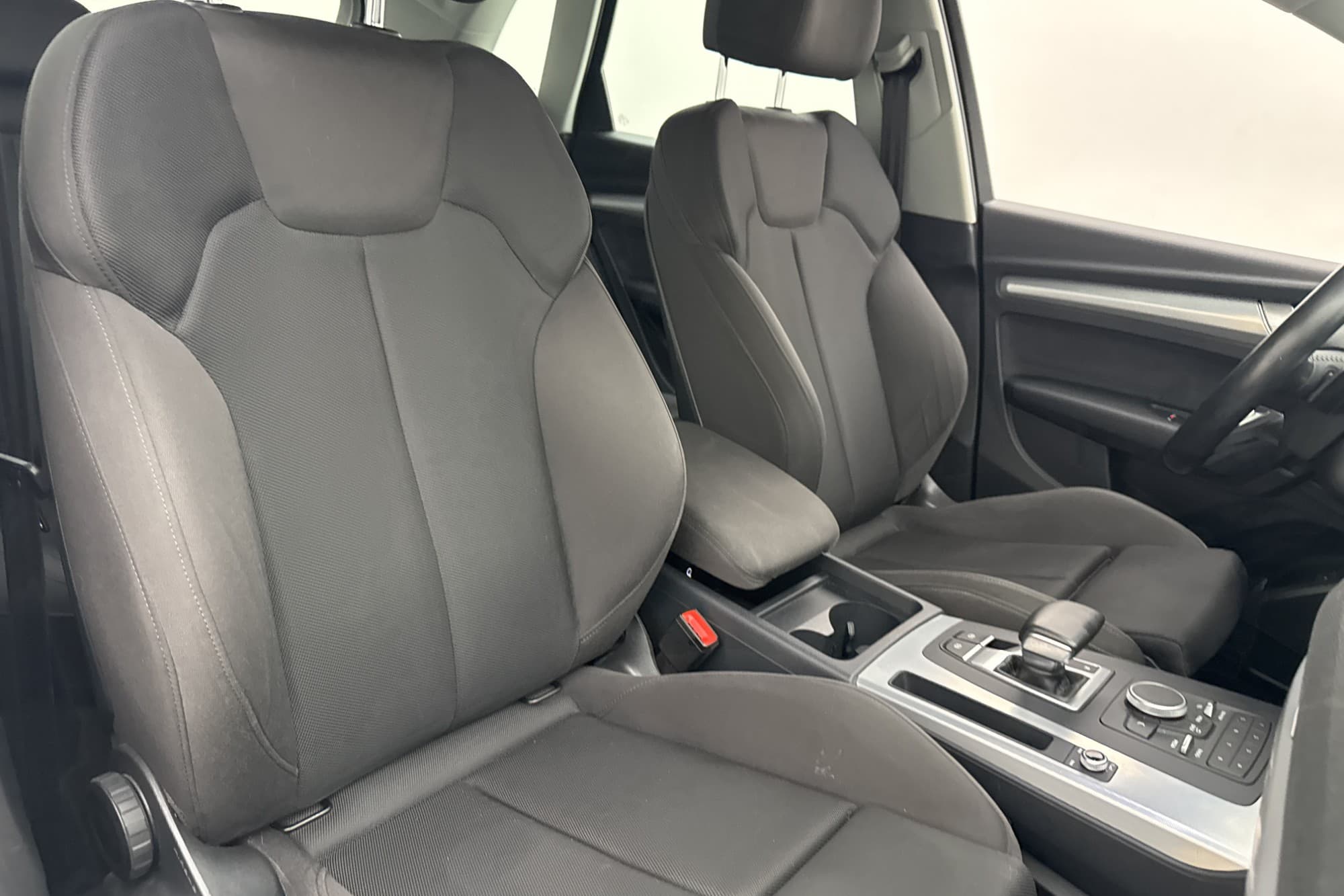 Audi Q5 40 TDI Quattro 190hk Proline D-Värmare Sensorer Drag