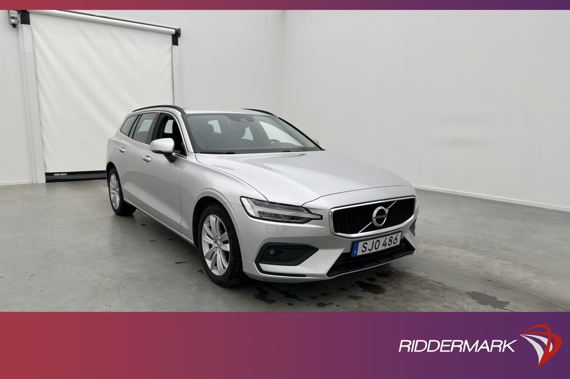 Volvo V60 B4