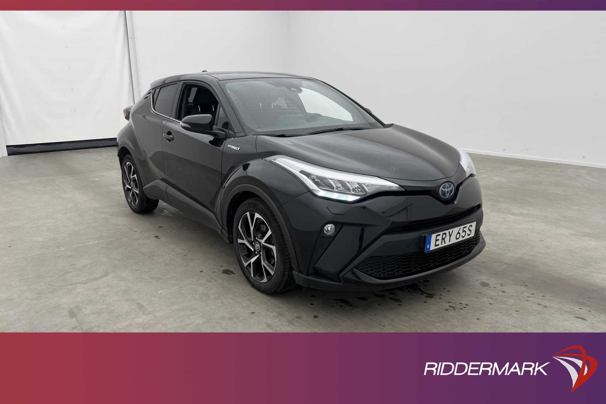 Toyota C-HR Hybrid 122hk