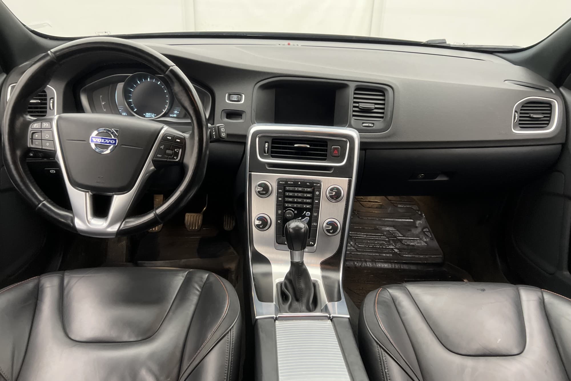 Volvo V60 T3 Ocean Race VOC Värmare Sensorer Skinn Dragkrok