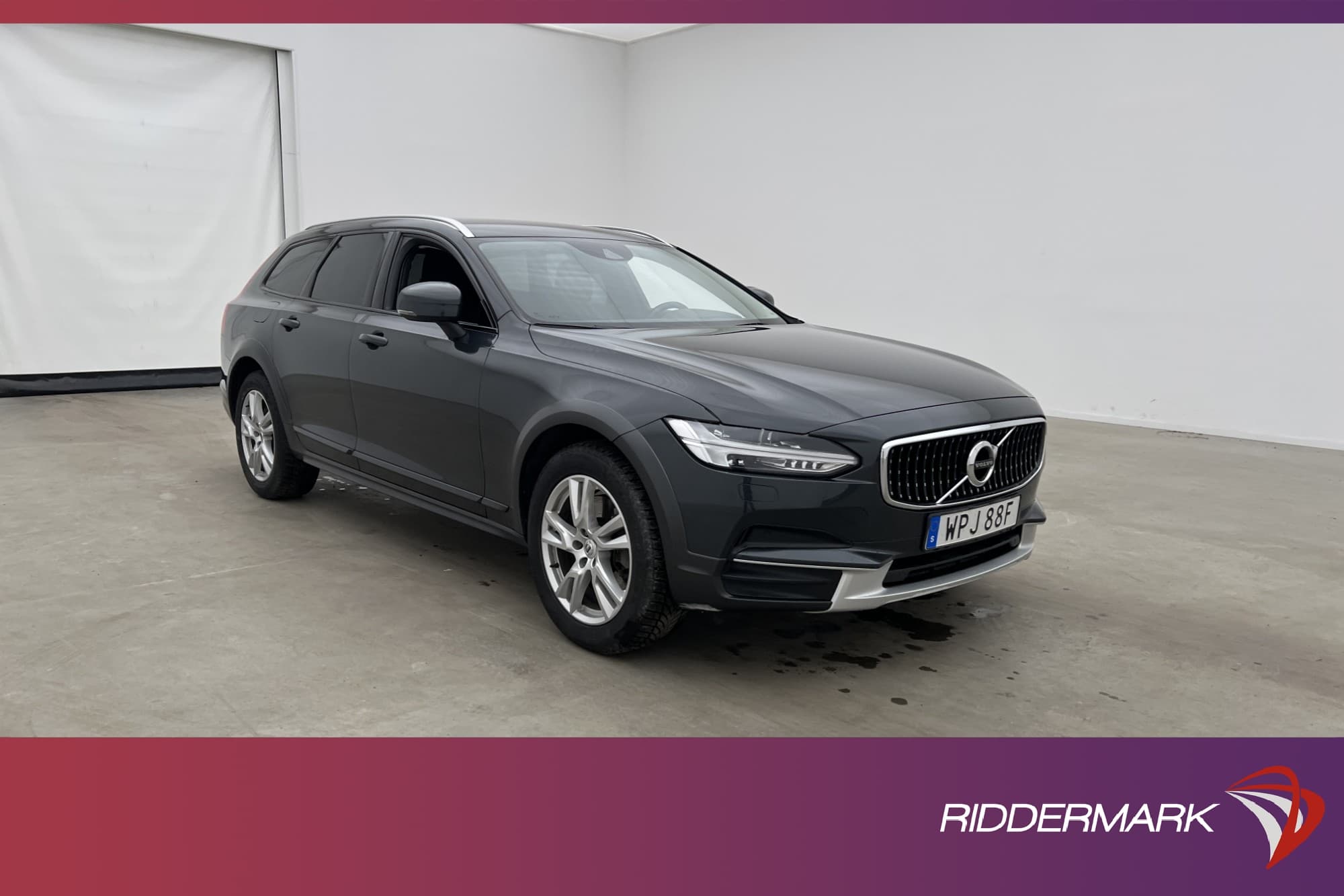 Volvo V90 Cross Country D4 AWD