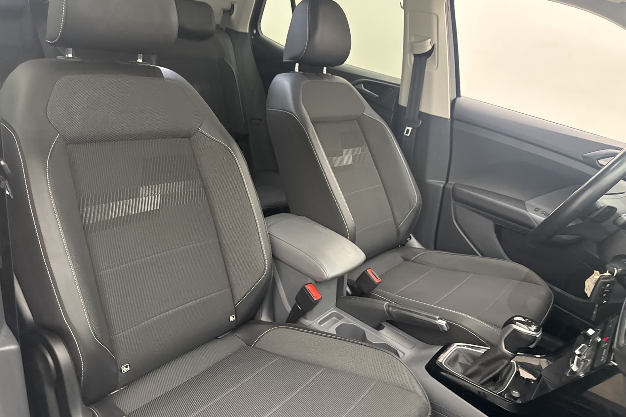 Volkswagen T-Cross 1.0 TSI 116hk GT Sensorer Döda-Vinkel 