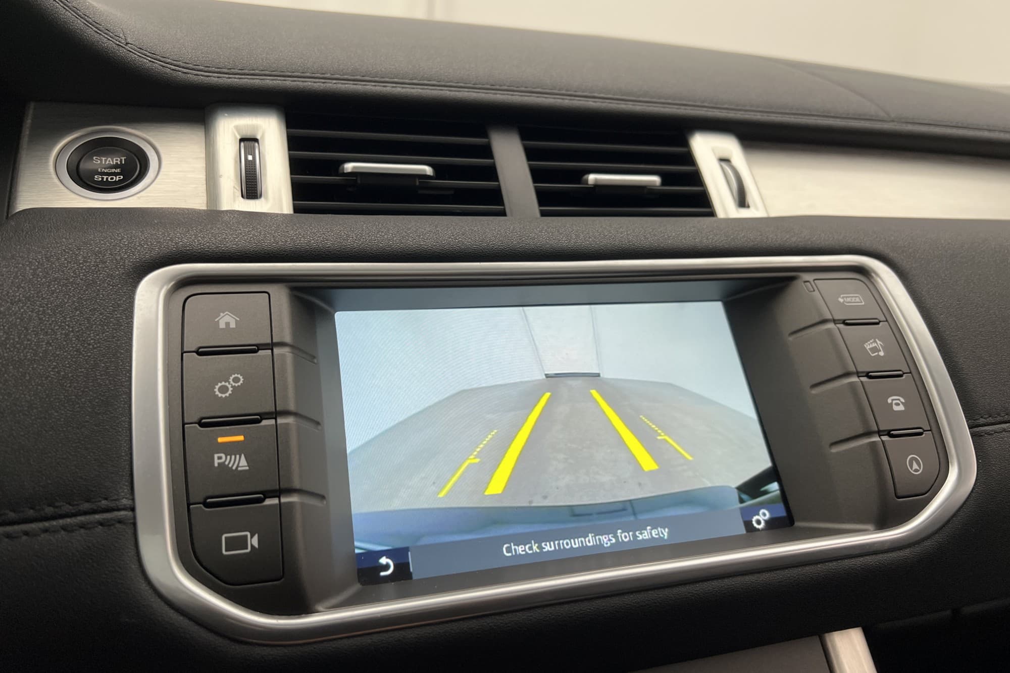 Land Rover Range Rover Evoque AWD 180hk SE Pano Kamera Navi
