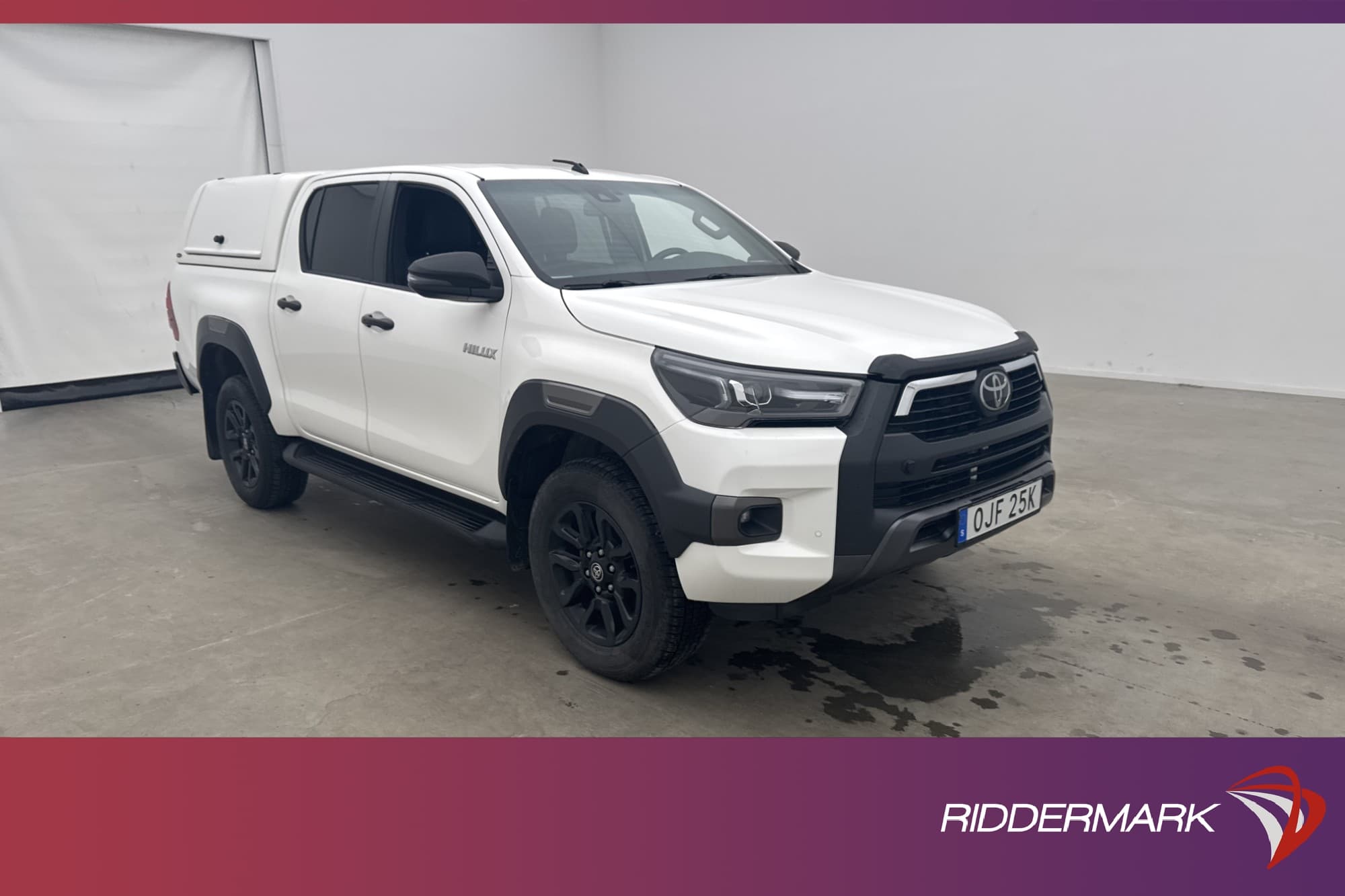 Toyota Hilux Invincible 2.8 4WD
