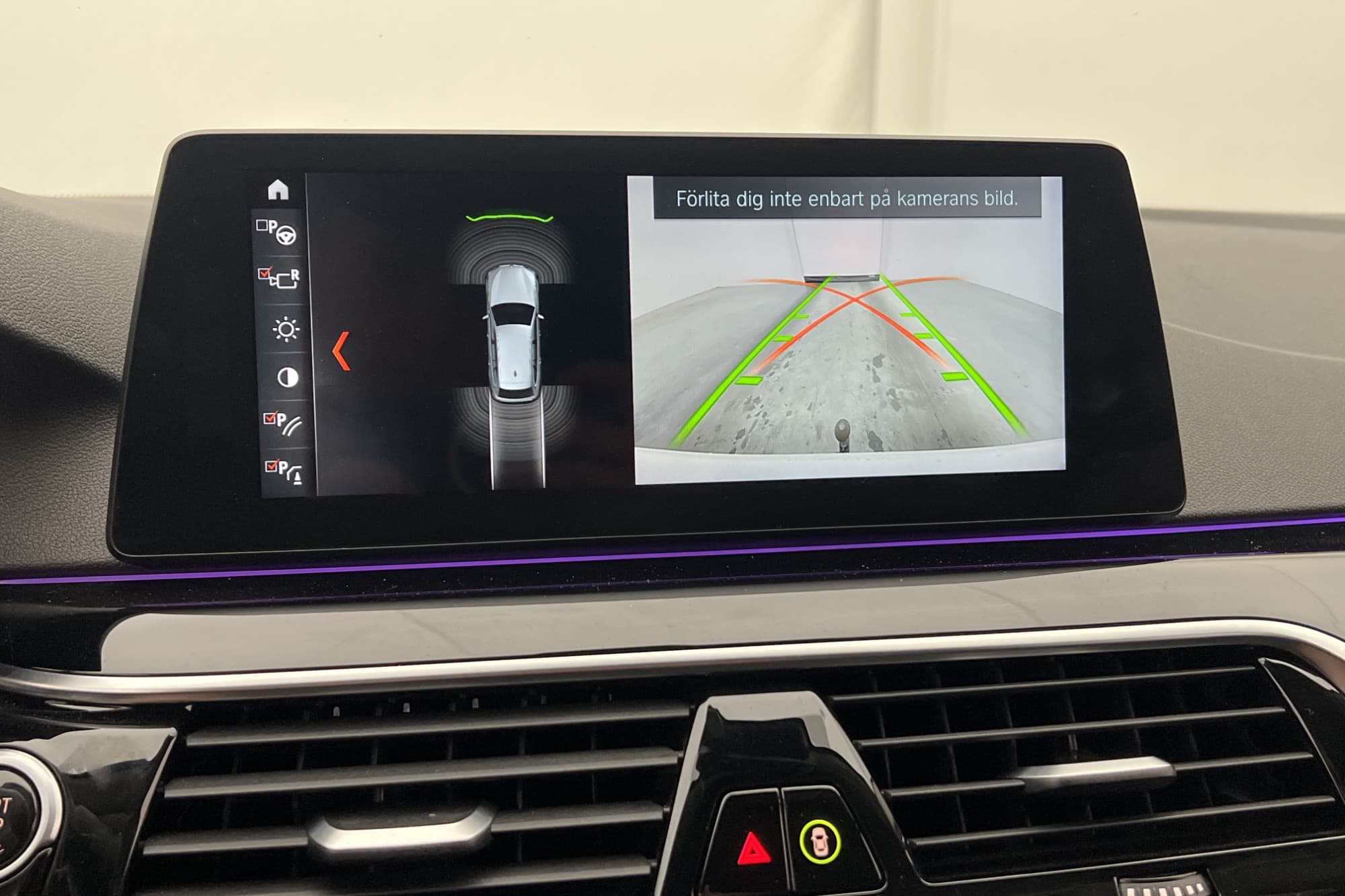 BMW 520 d xDrive 190hk Navigator Dragkrok B-Kamera 0,47L/mil