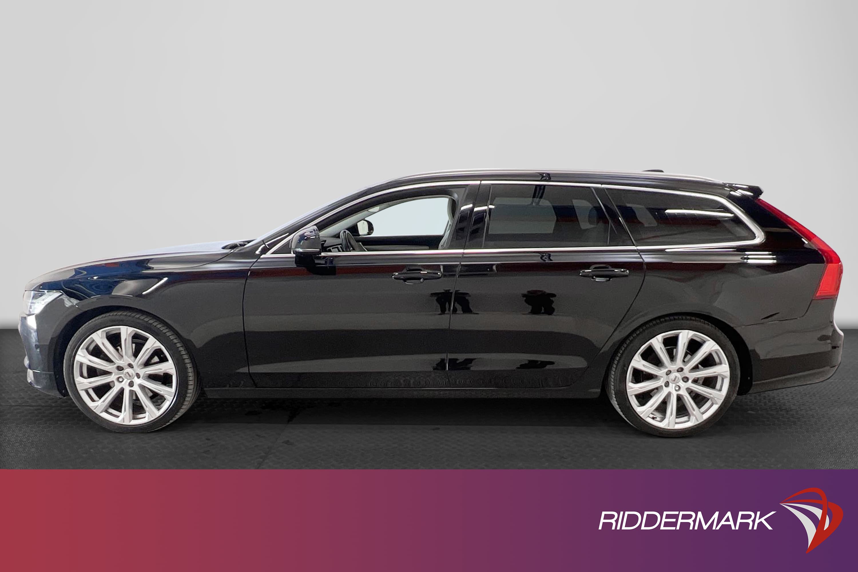 Volvo V90 D4 
