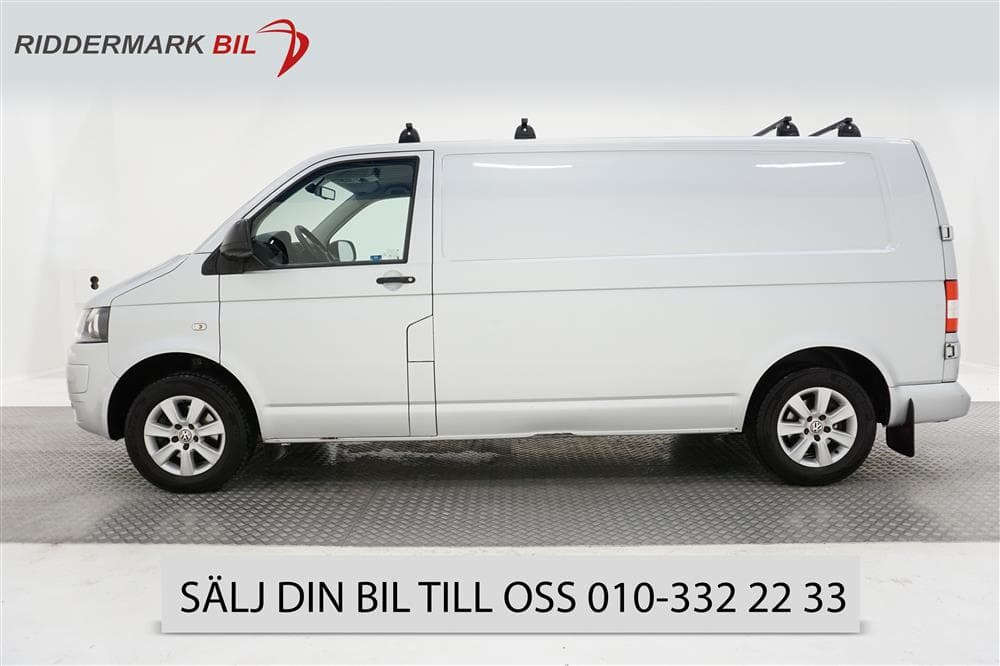 Volkswagen Transporter 2.0 TDI 140hk Värmare L2 3-sits Drag