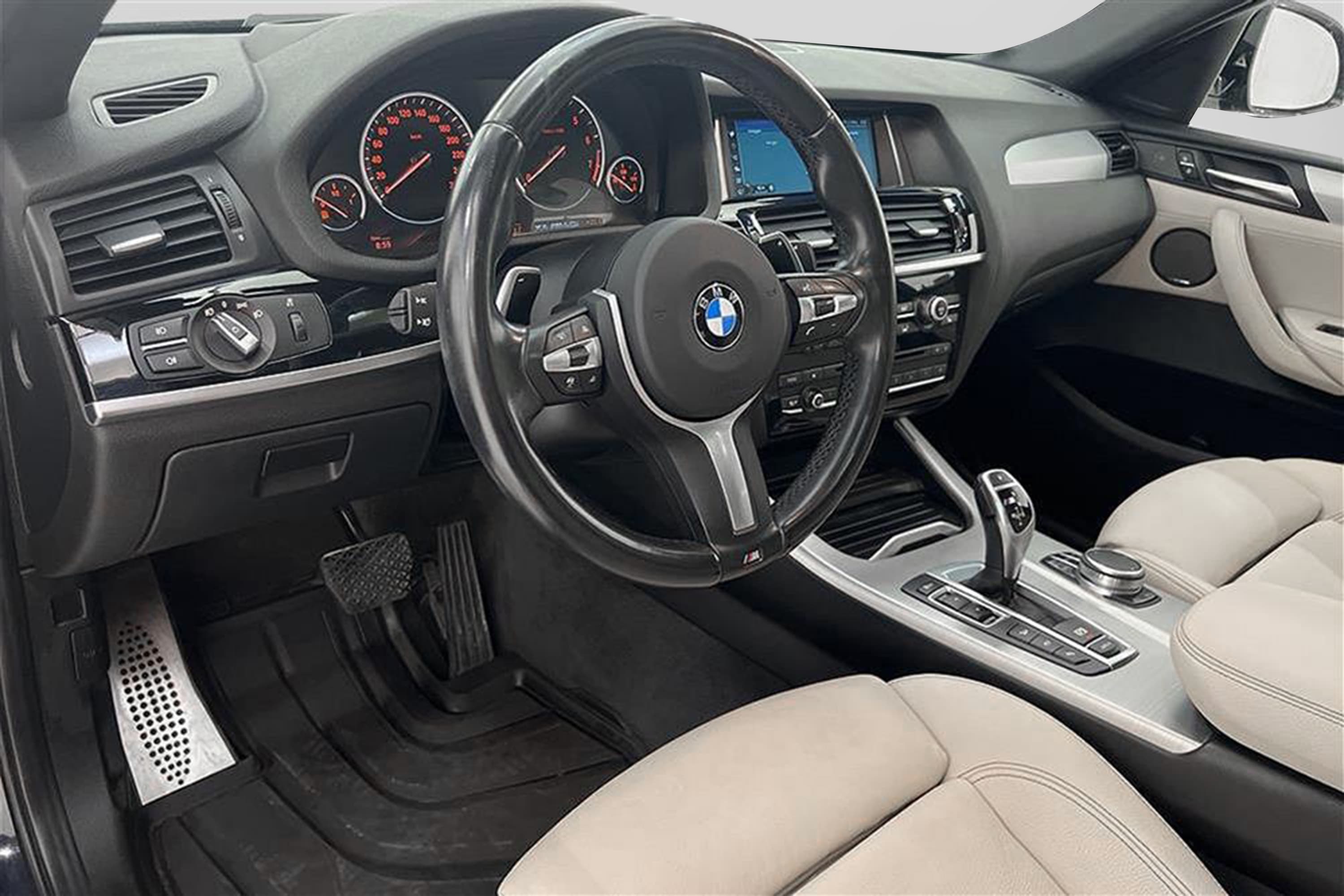 BMW X4 M40i 360hk M-Sport T-lucka 360° H/K HUD Navi Draginteriör