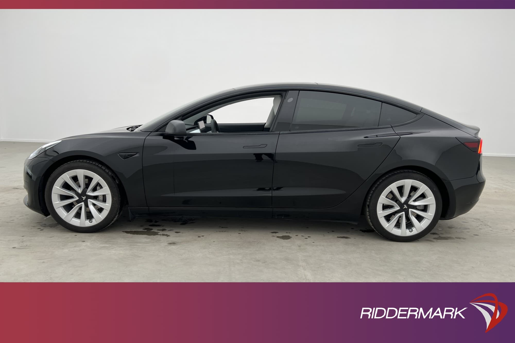 Tesla Model 3 Standard Range Plus 325hk