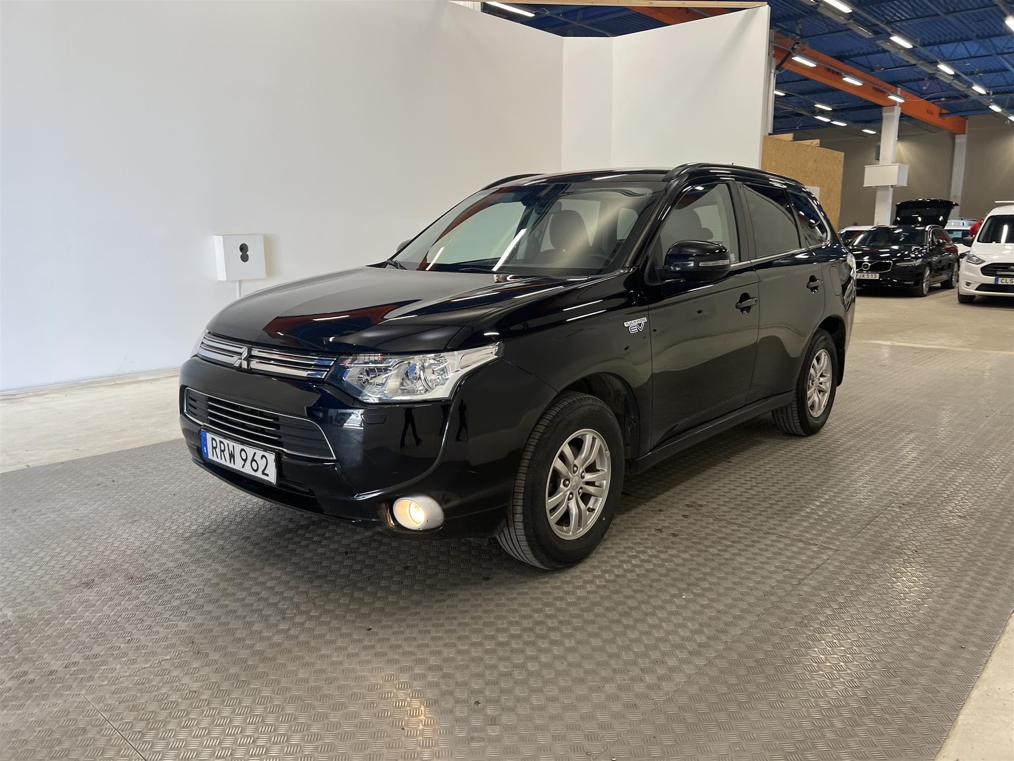 Mitsubishi Outlander P-HEV 2.0 Hybrid 4WD 203hk B-Kam Drag