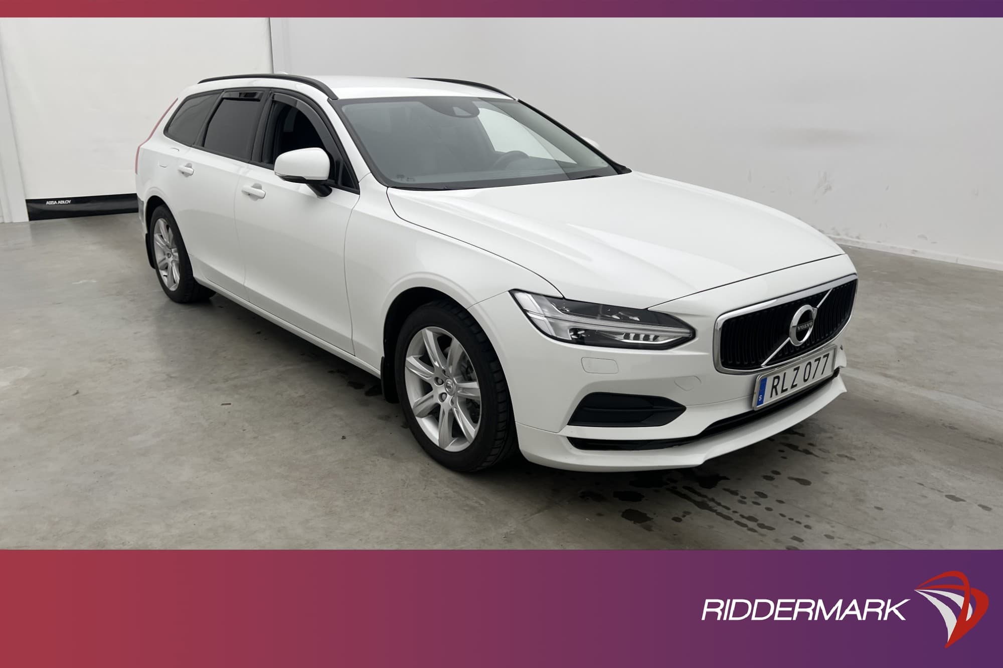 Volvo V90 D4 AWD