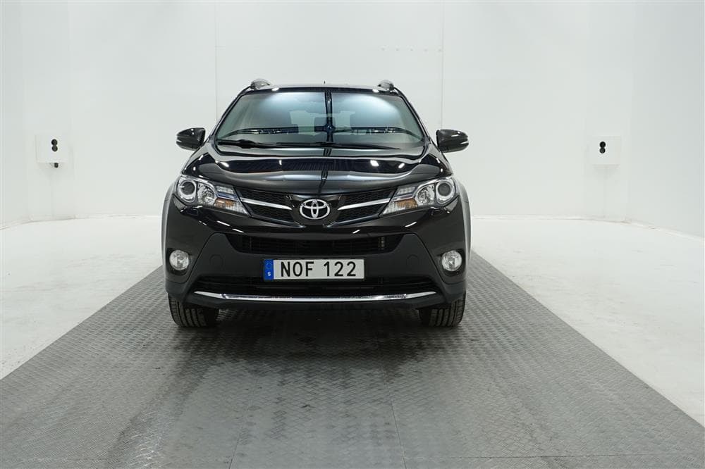 Toyota RAV4 2.2 D-4D D-CAT 150hk B-Kamera Nyservadexteriör