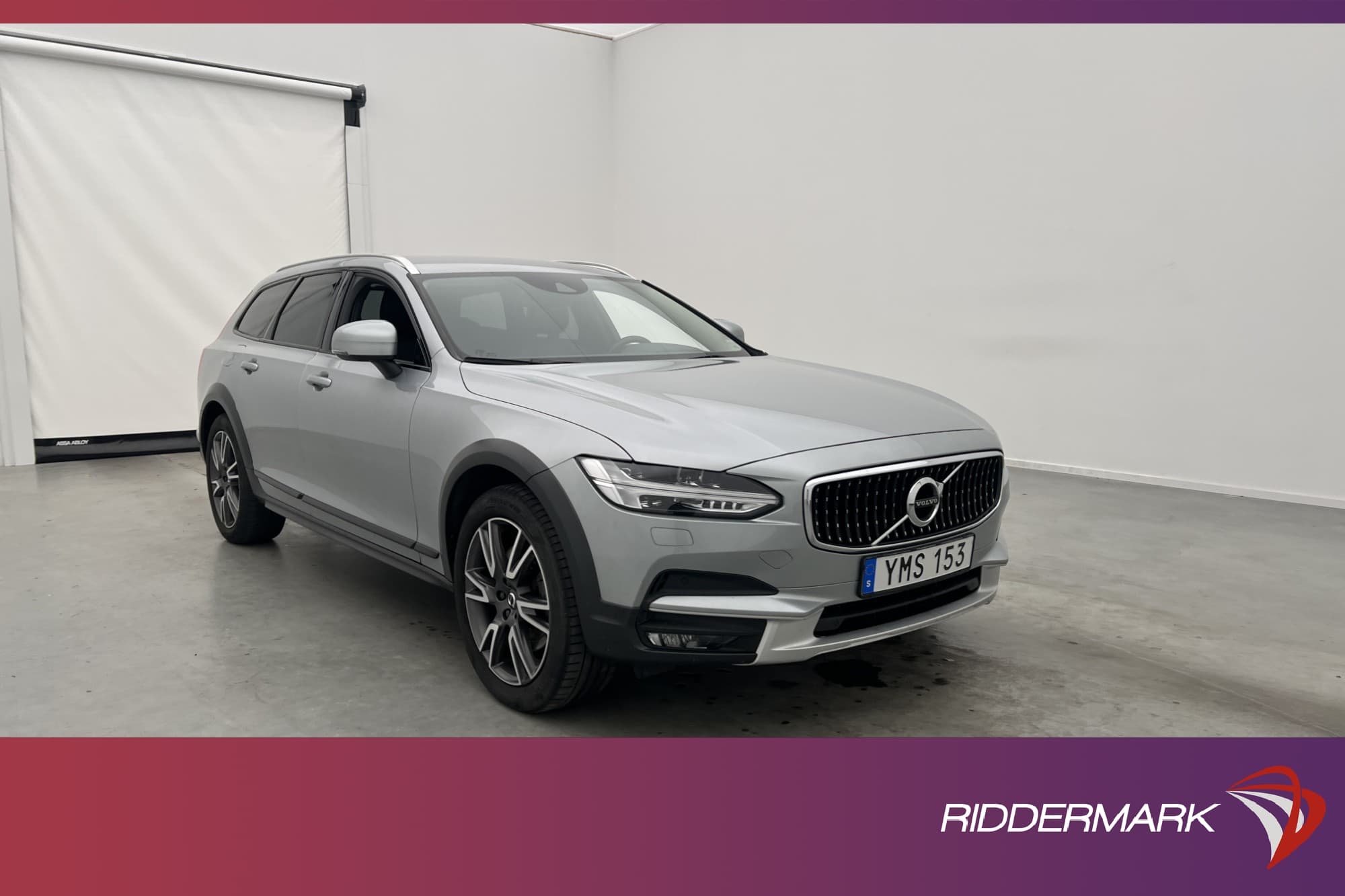 Volvo V90 Cross Country D5 AWD