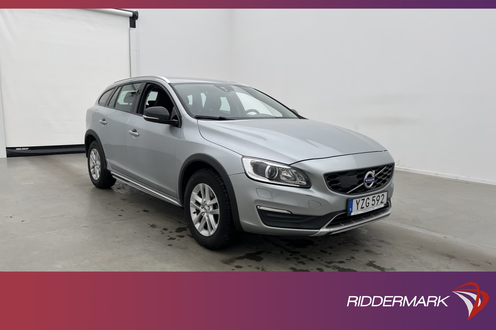 Volvo V60 Cross Country D4 AWD Classic Momentum Värmare VOC