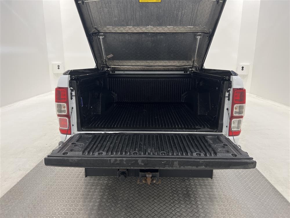 Ford Ranger Wildtrak 3.2 TDCi Eu6 4WD Värmare Diff Moms interiör