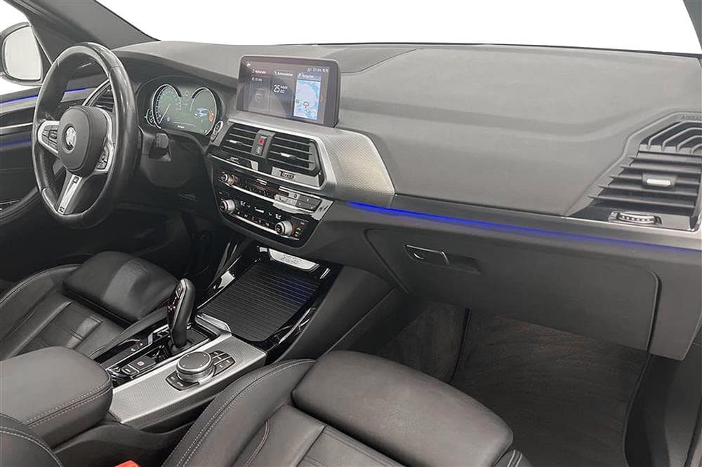 BMW X3 xDrive30d 265hk Innovation D-Värm H/K HUD Navi Skinninteriör