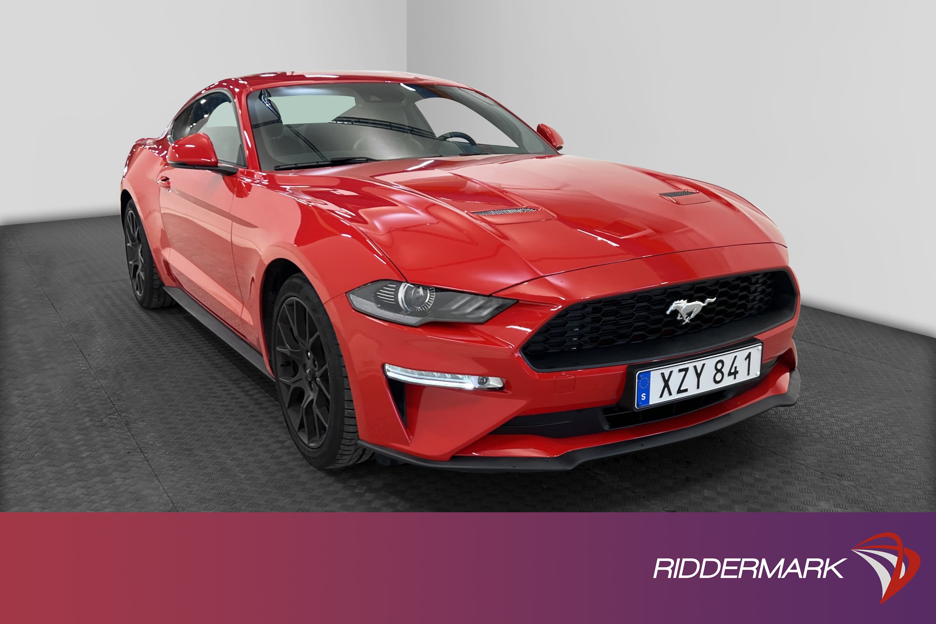 Ford Mustang Fastback 290hk
