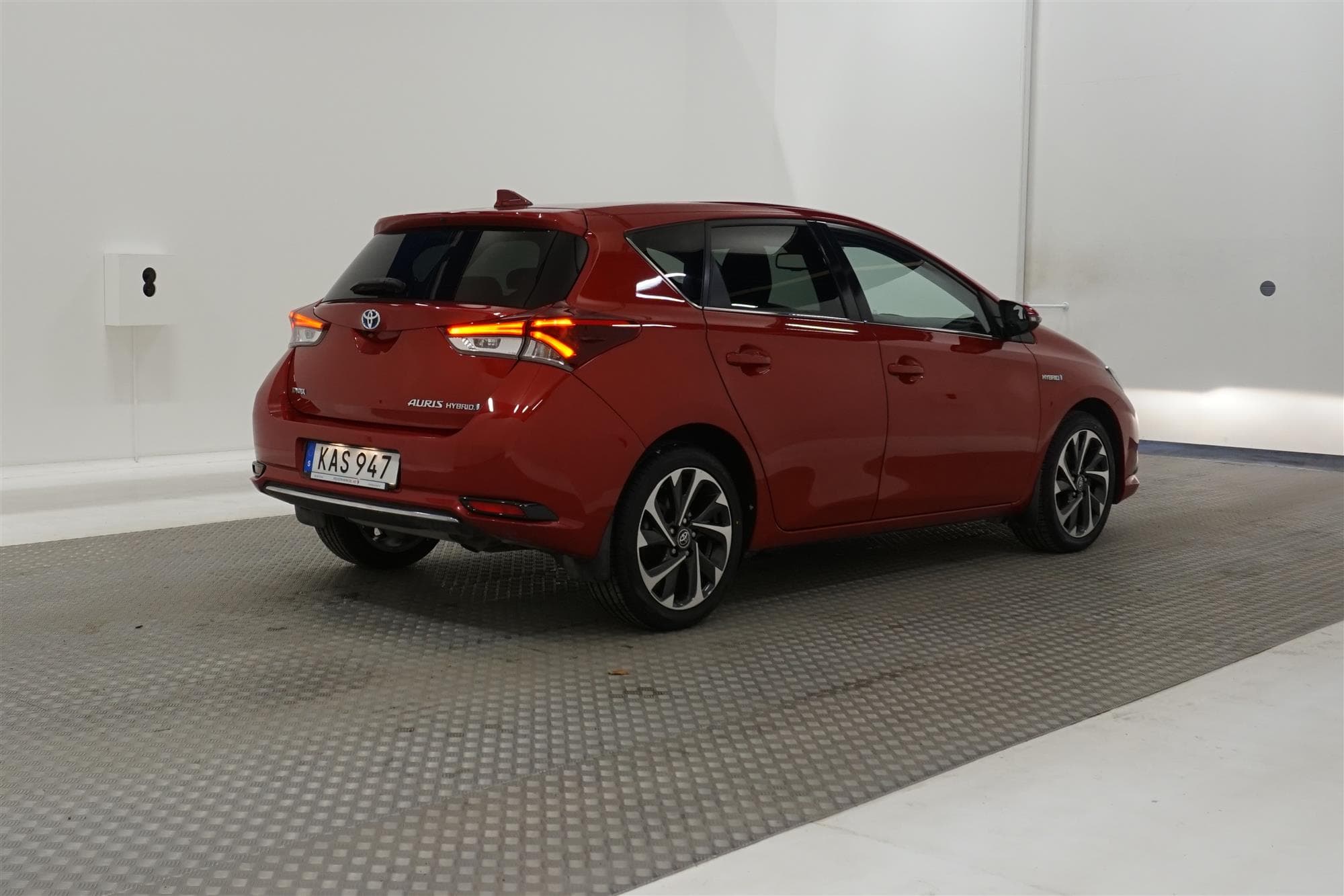 Toyota  Auris Hybrid e-CVT 136hk   B-Kam Låg Skatt 0,39L/mil