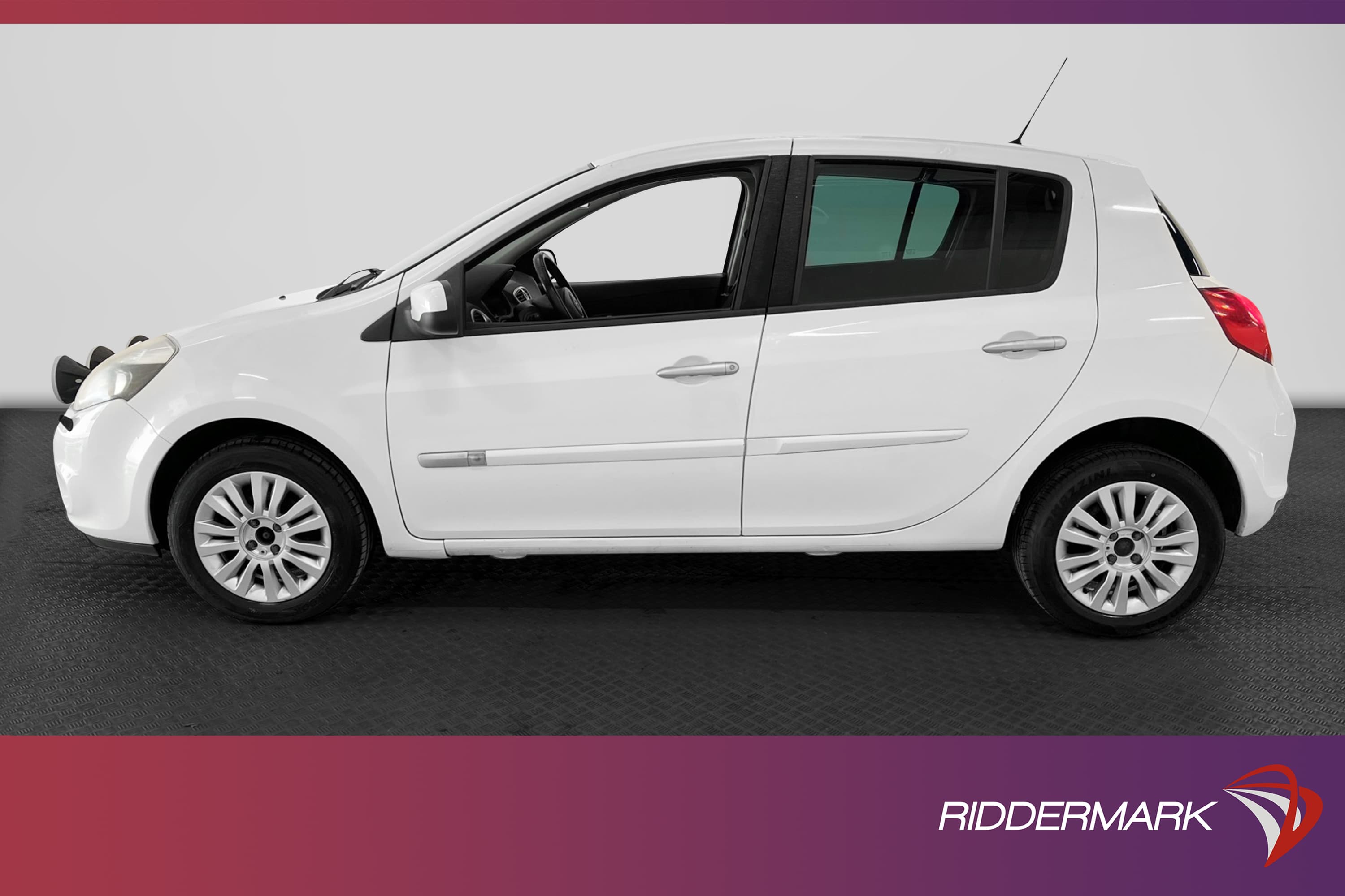 Renault Clio 1.2 75hk 