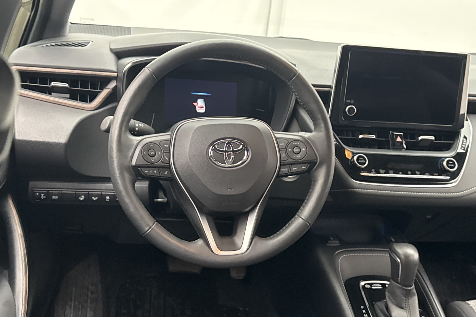 Toyota Corolla TREK Hybrid 122hk Kamera Navi Rattvärme