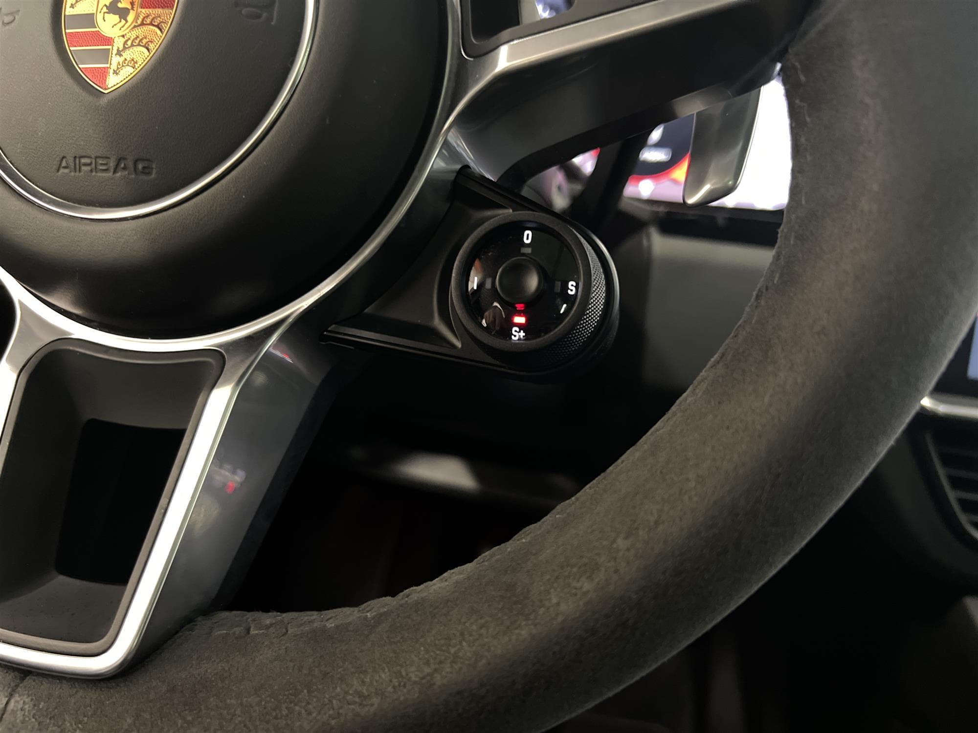 Porsche Cayenne Coupe 340hk Sport Chrono Panorama 18-Vägs RS