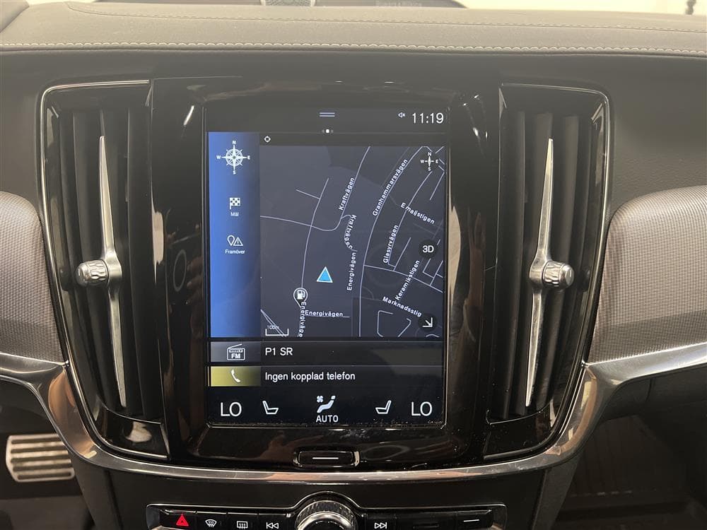 Volvo V90 T8 AWD TwEn 392hk R-Design B&W Drag Värmareinteriör