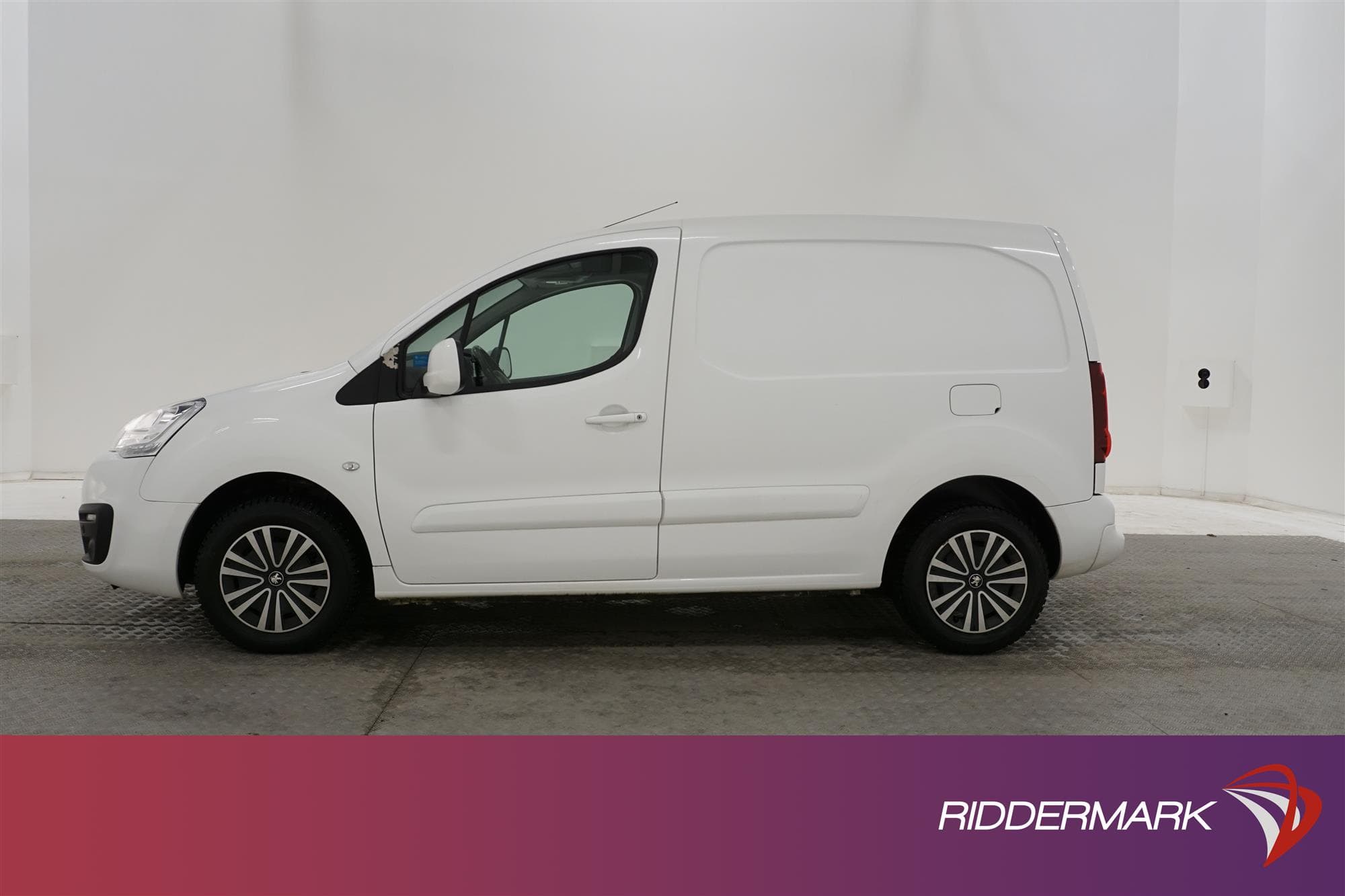 Peugeot Partner Automat 100hk Eu6 Drag Värmare ProPack Moms
