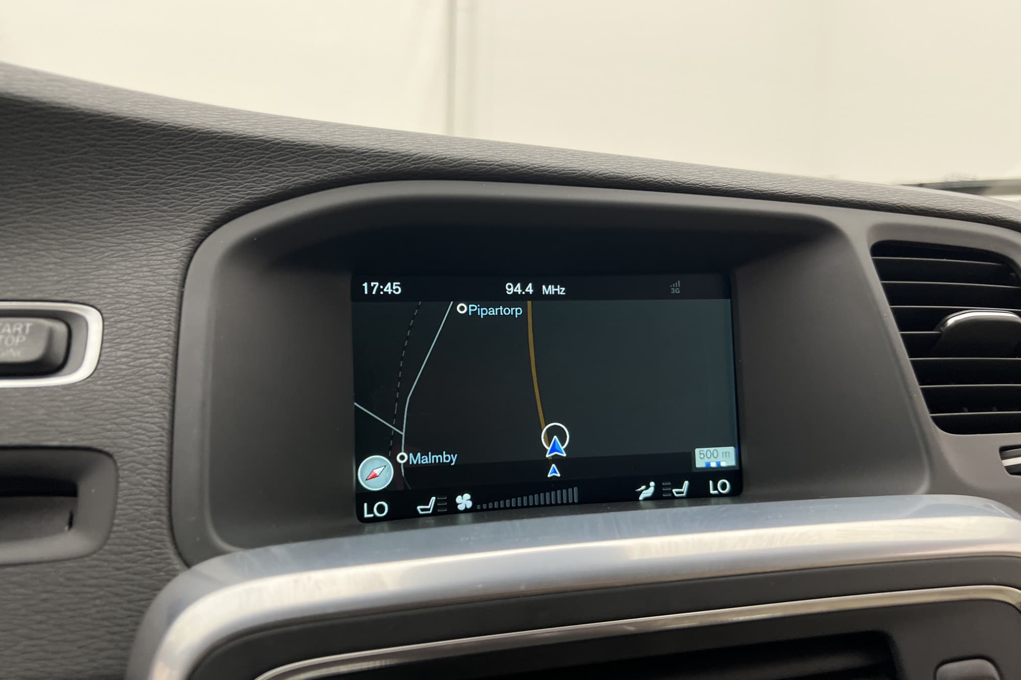 Volvo S60 D3 150hk Summum VOC Värmare Navi Skinn Elstol