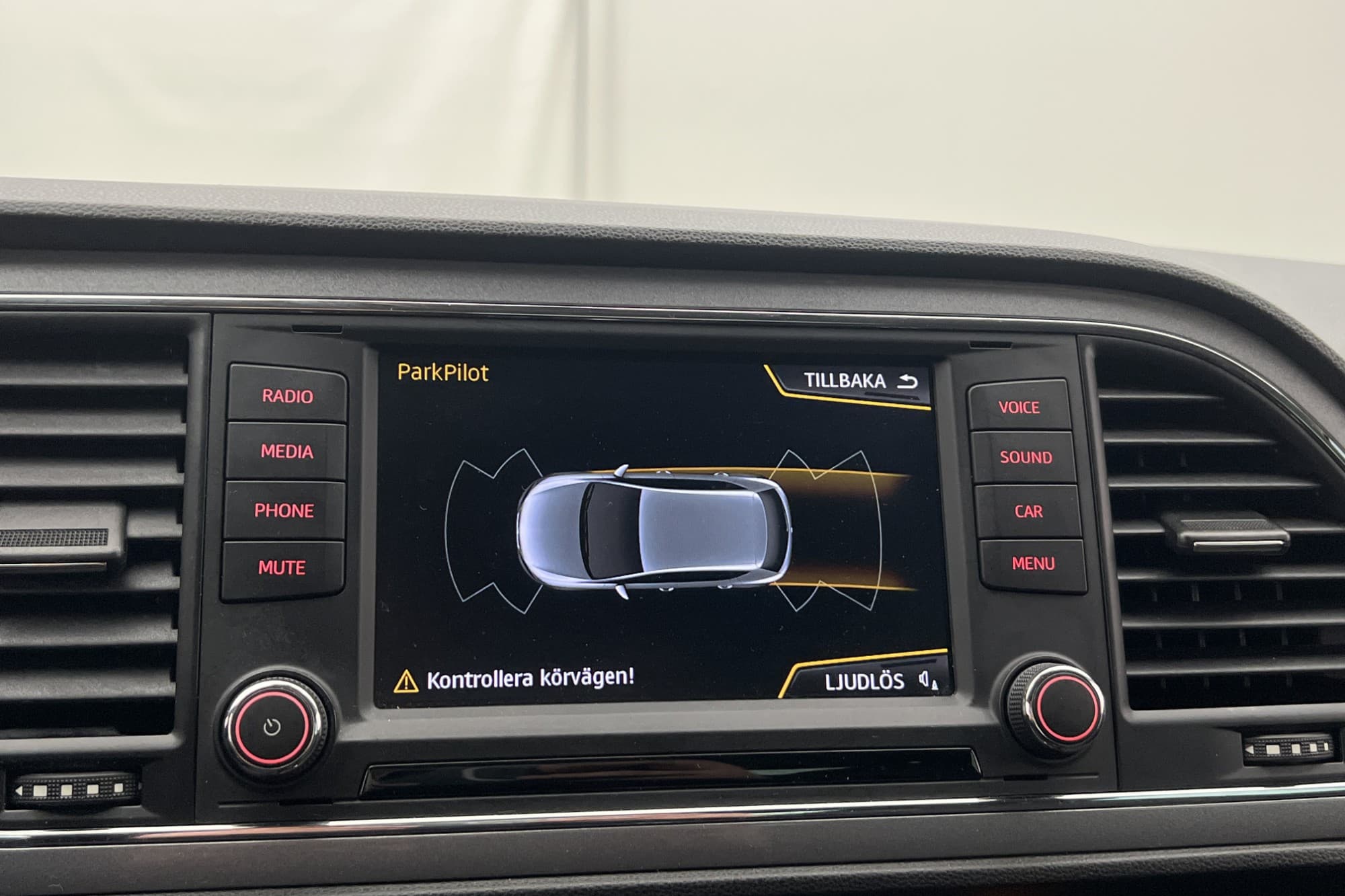 SEAT Leon 1.4 TSI 150hk FR M&K-Värmare CarPlay Sensorer