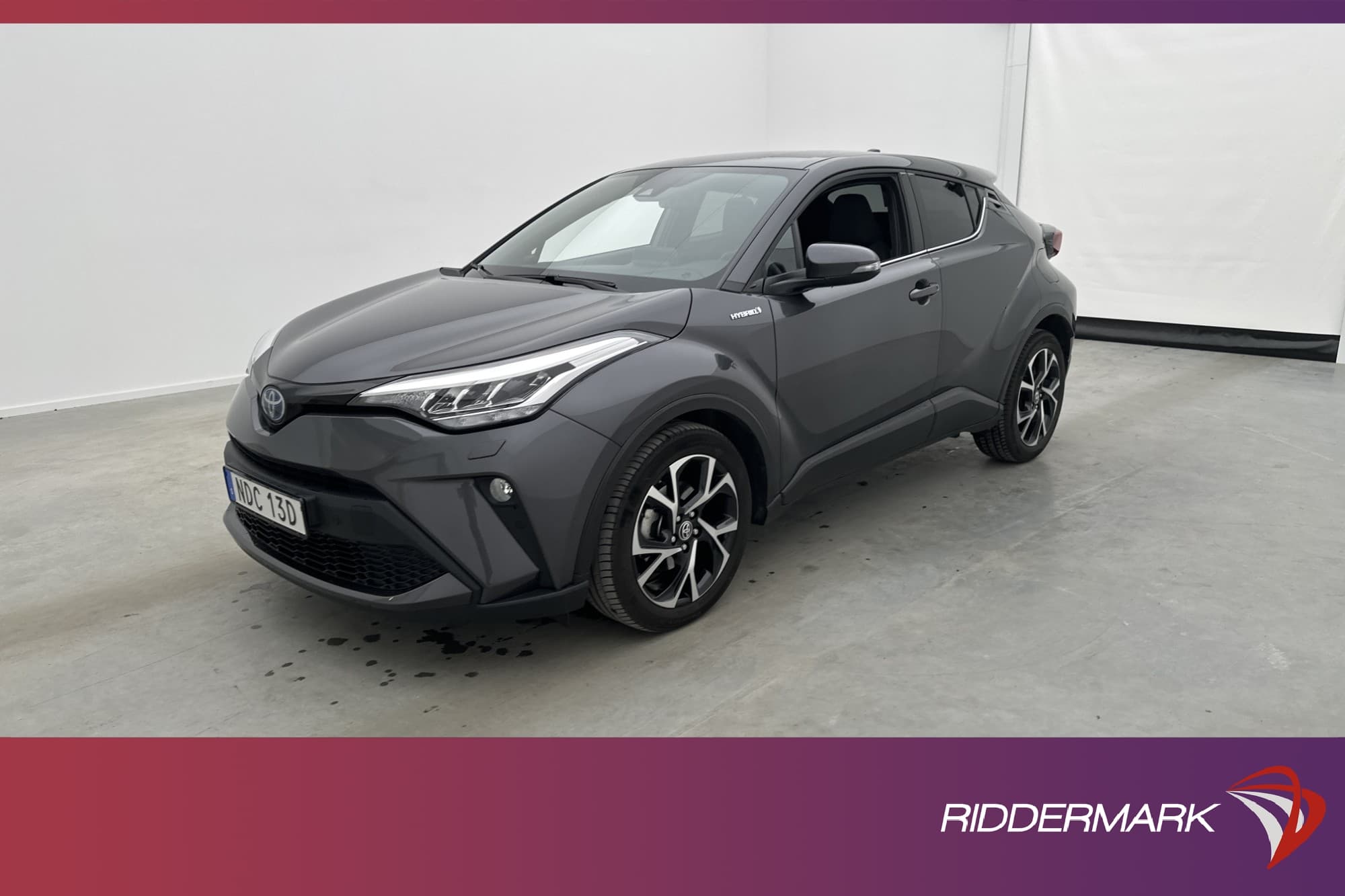 Toyota C-HR Hybrid CVT 122hk