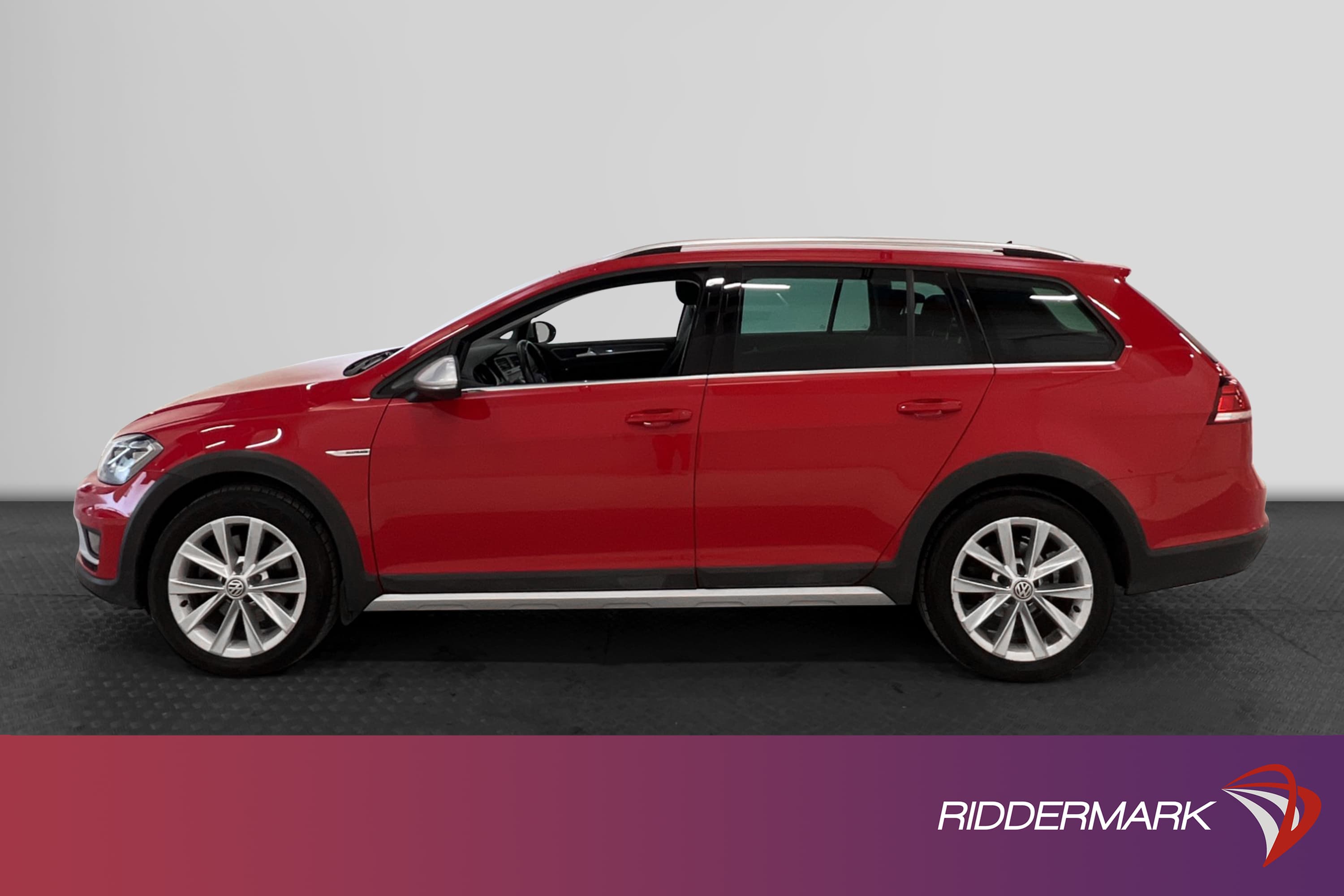Volkswagen Golf Alltrack 1.8 TSI 4M