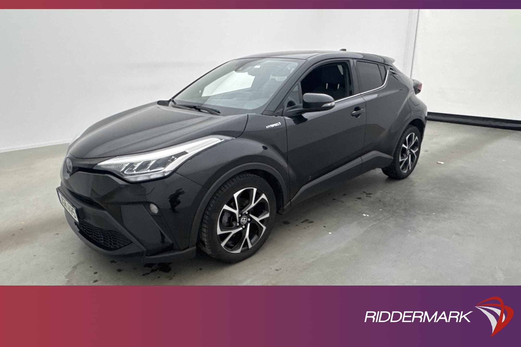 Toyota C-HR Hybrid 122hk
