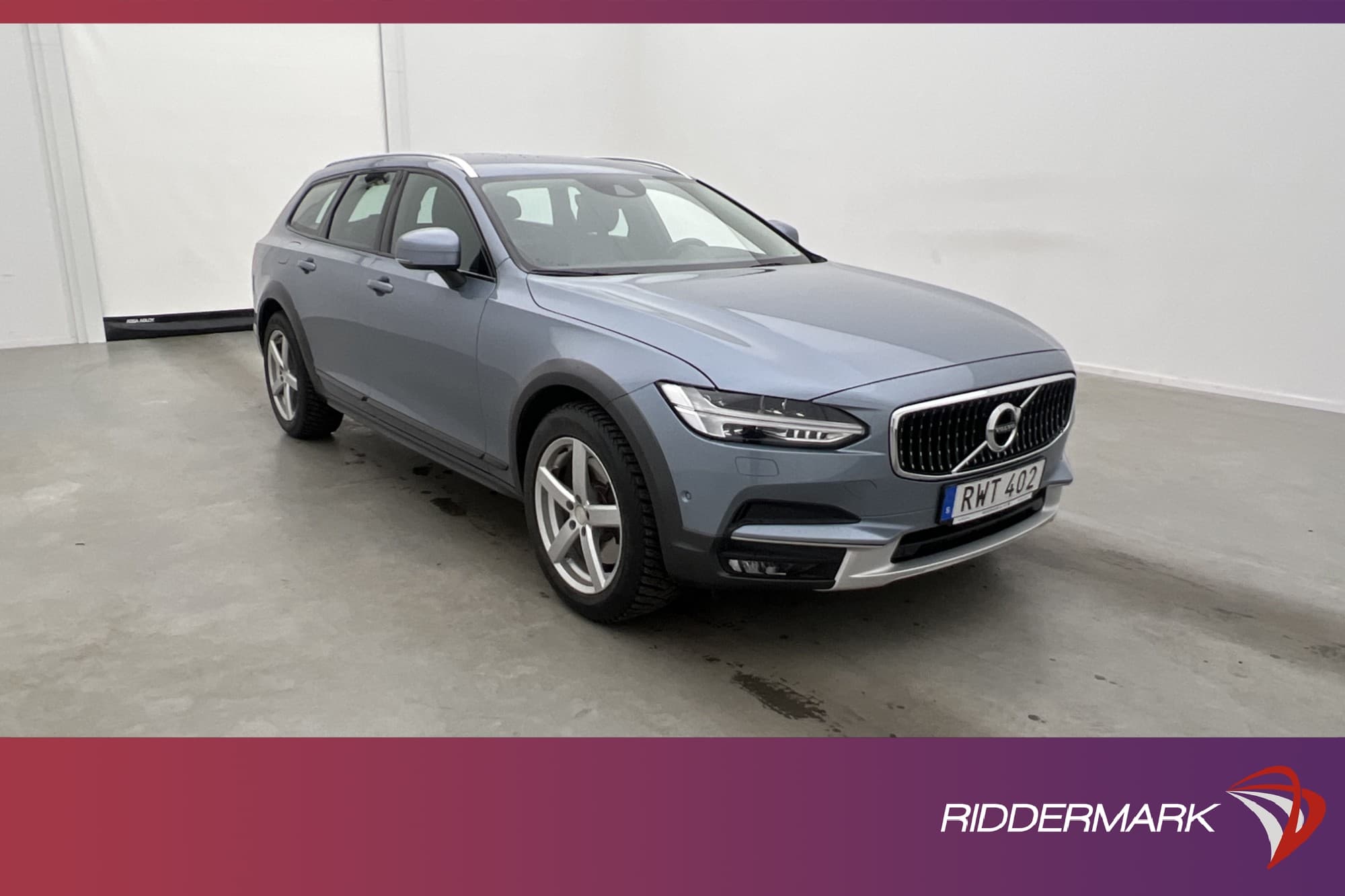 Volvo V90 Cross Country D4 AWD