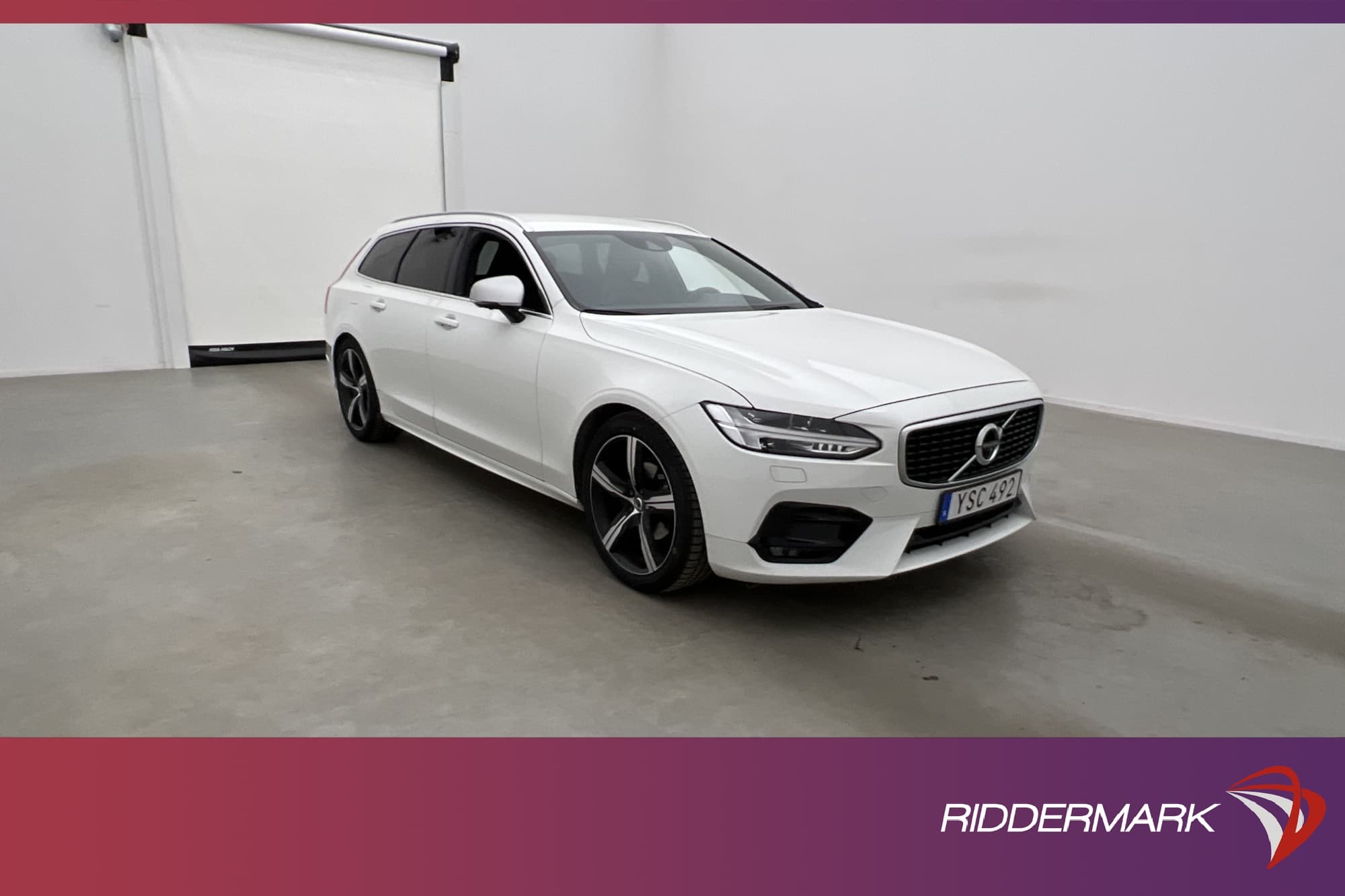 Volvo V90 D4 190hk R-Design VOC Värm 360° Navi HUD Dragkrok