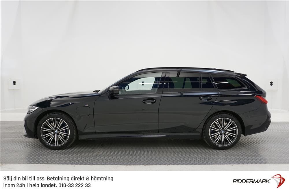 BMW 330e xDrive Touring 292hk