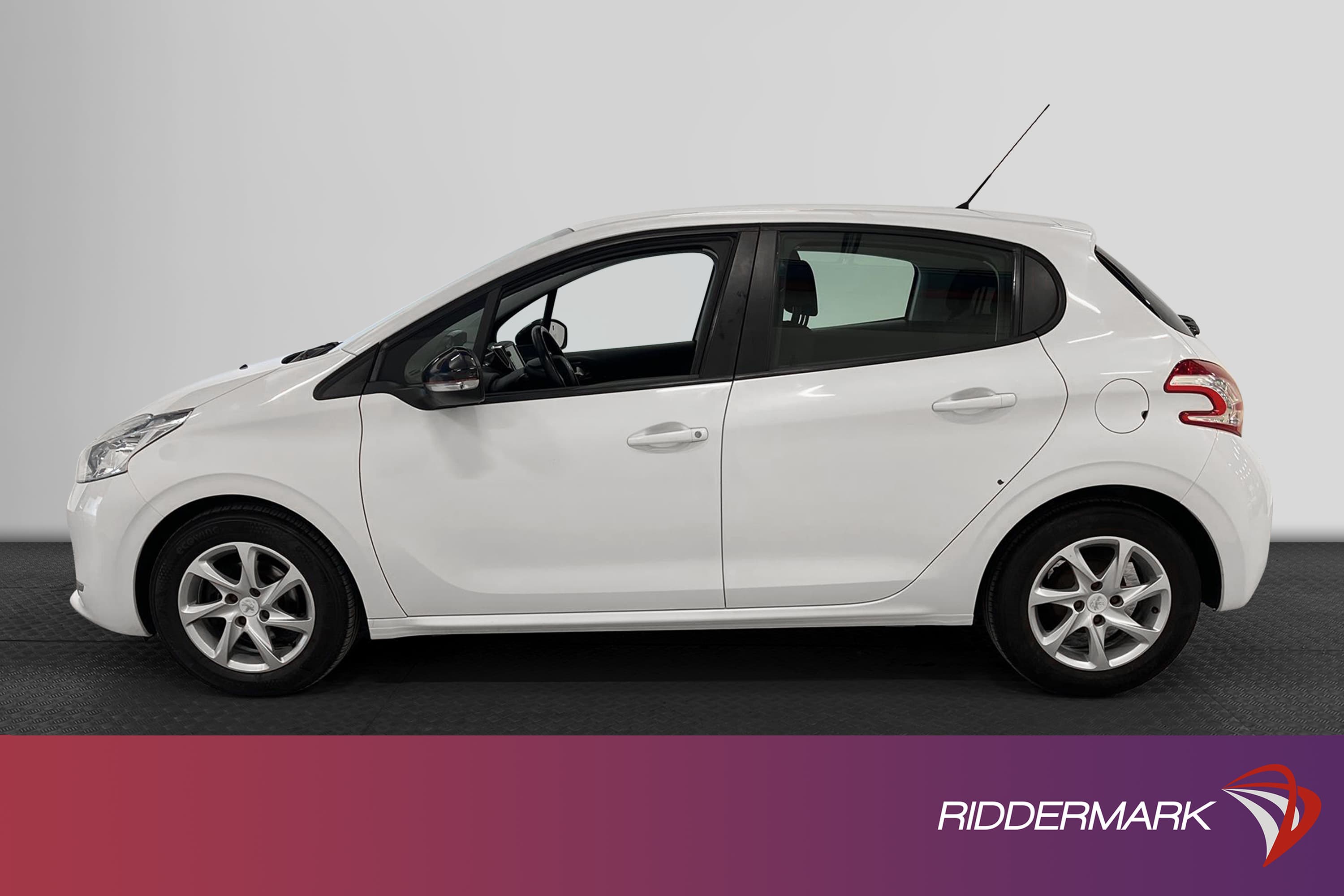 Peugeot 208 5d 1.2 VTi 82hk